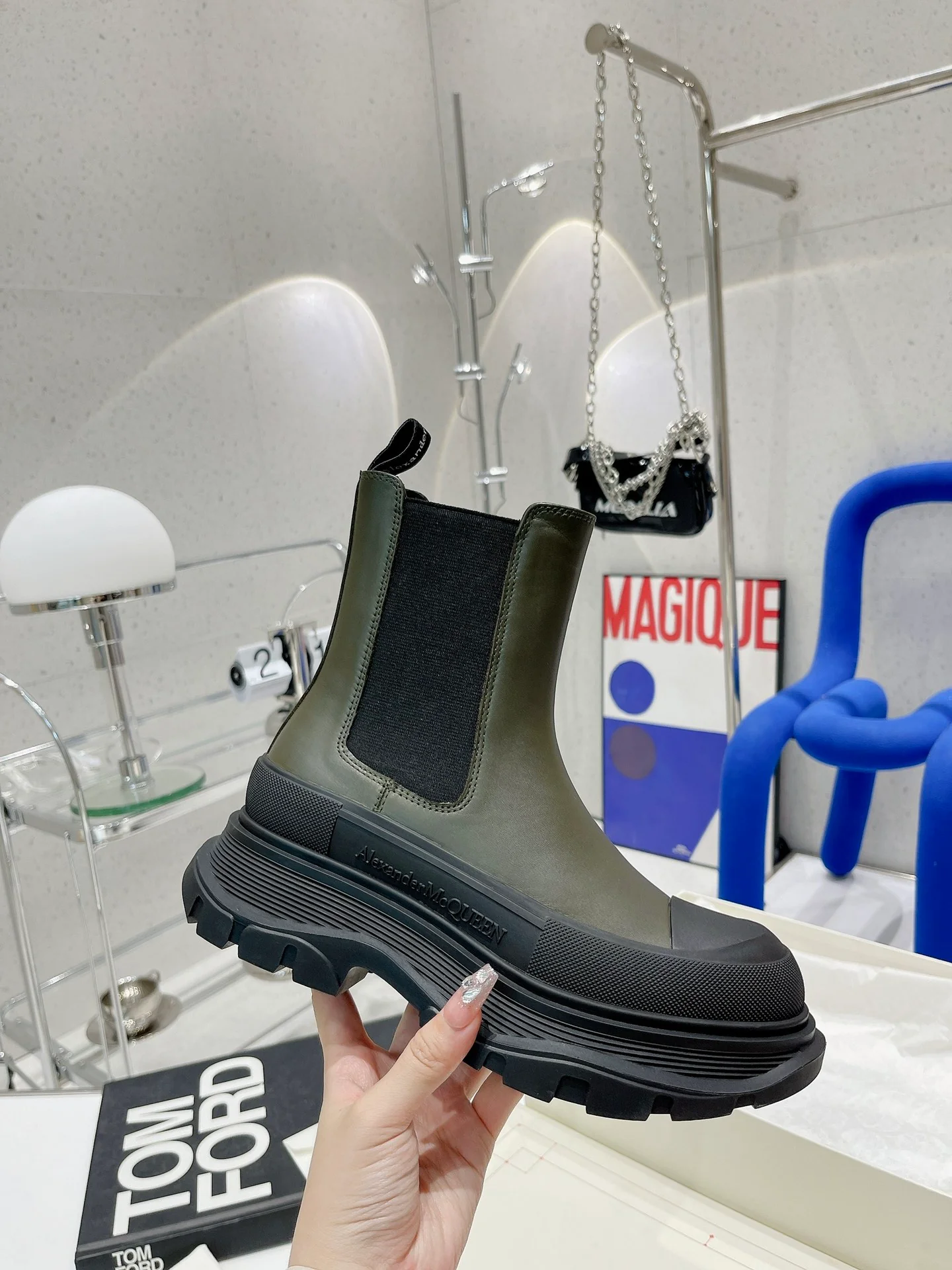 Коллекция McQueen 2022 года с подиума - Ботильоны