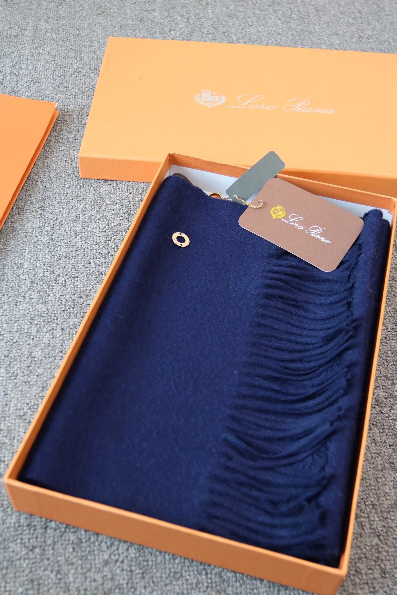 Шарф Loro Piana - Water Ripple из кашемира - 100% кашемир - 30 см - 180 см