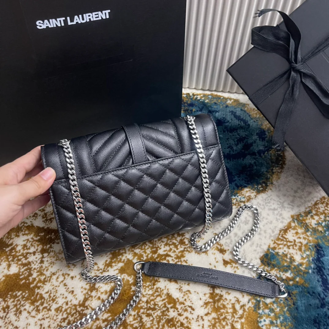 Сумка-конверт YSL с монограммой и икрой, V-образной ромбовидной стёжкой - 4 шт.