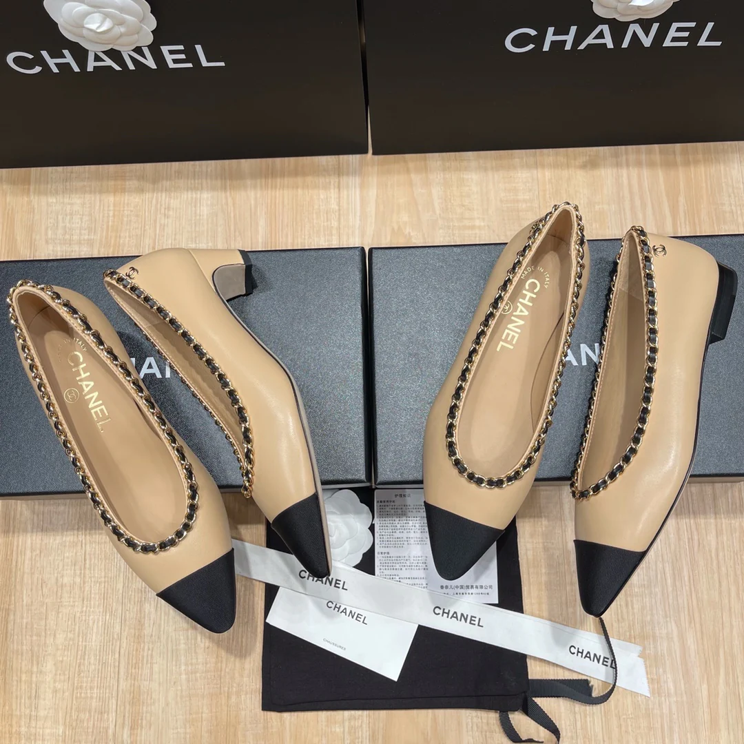 Chanel - Балетки с абрикосовой цепочкой