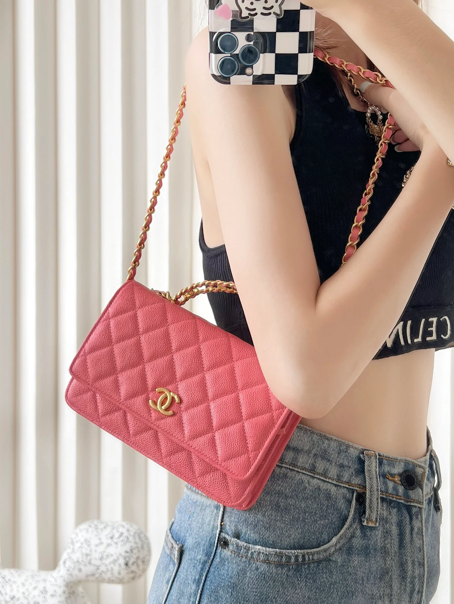 Ручка для письма Chanel 2022 WOC, розово-золотой шарик