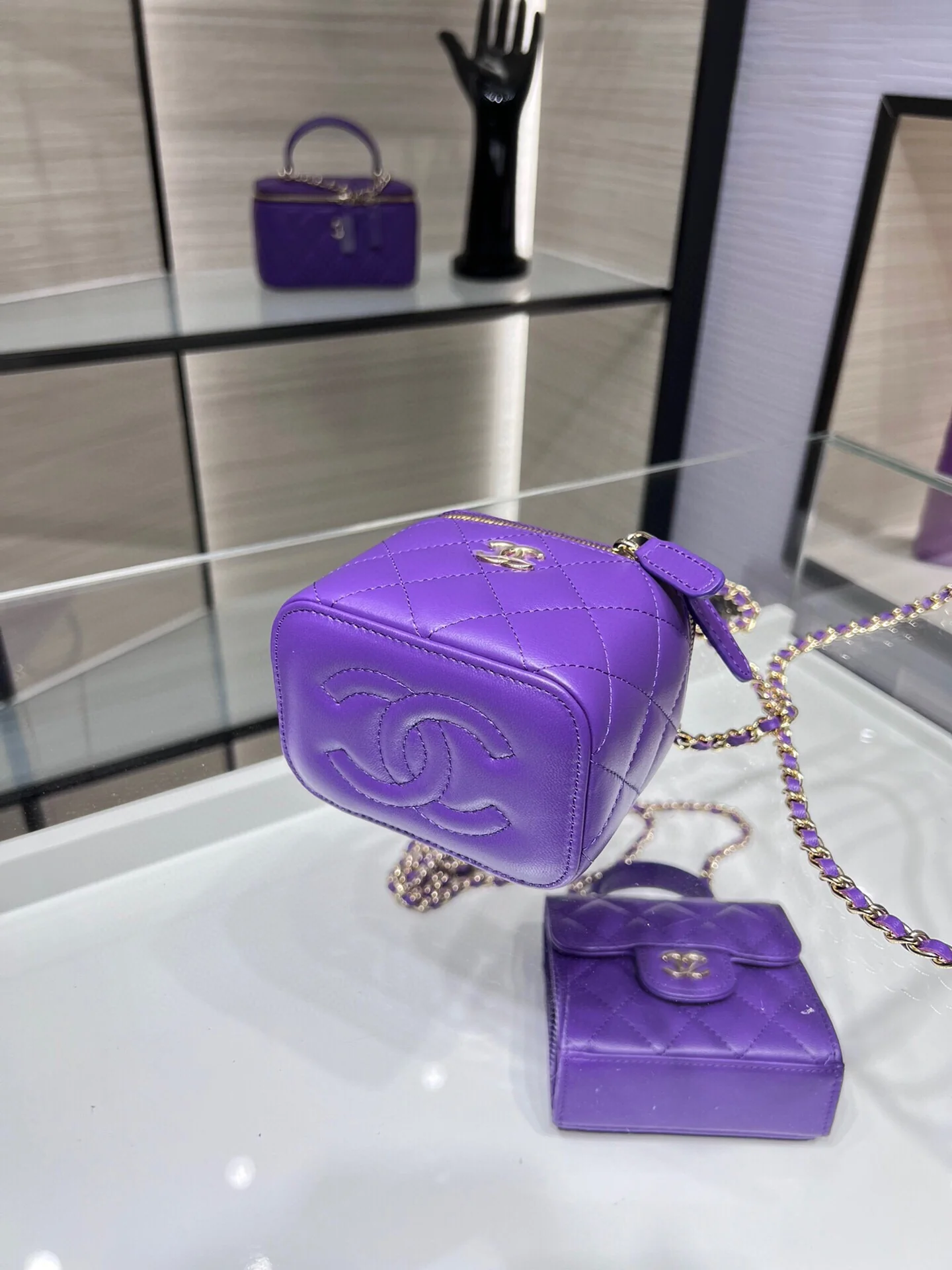 Футляр для помады Chanel 2022 Métiers d'Art - Маленькая коробочка - Фиолетовый