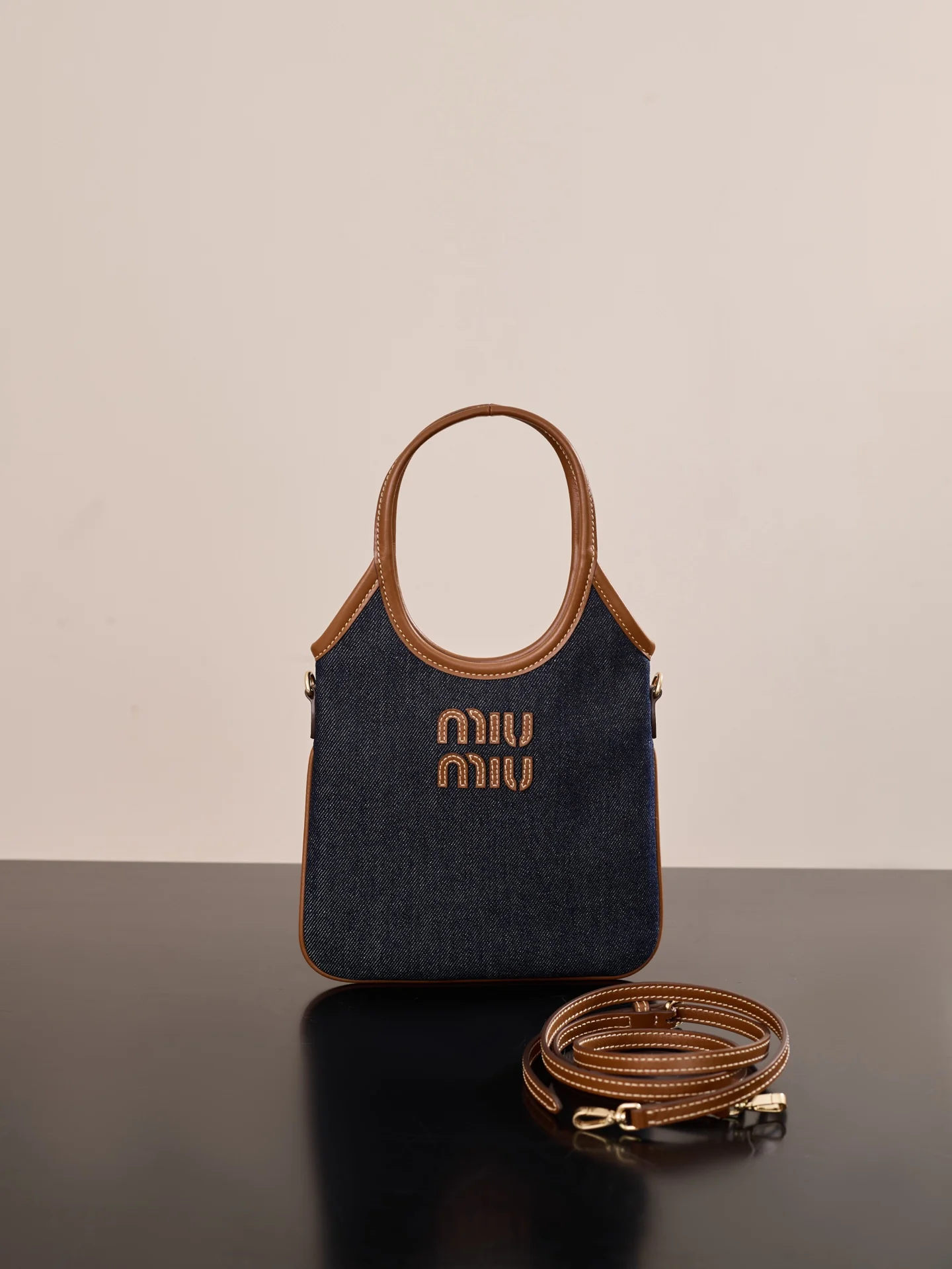 Сумка-тоут Miu Miu-5ba281m650-??? Маленькая, из джинсовой ткани