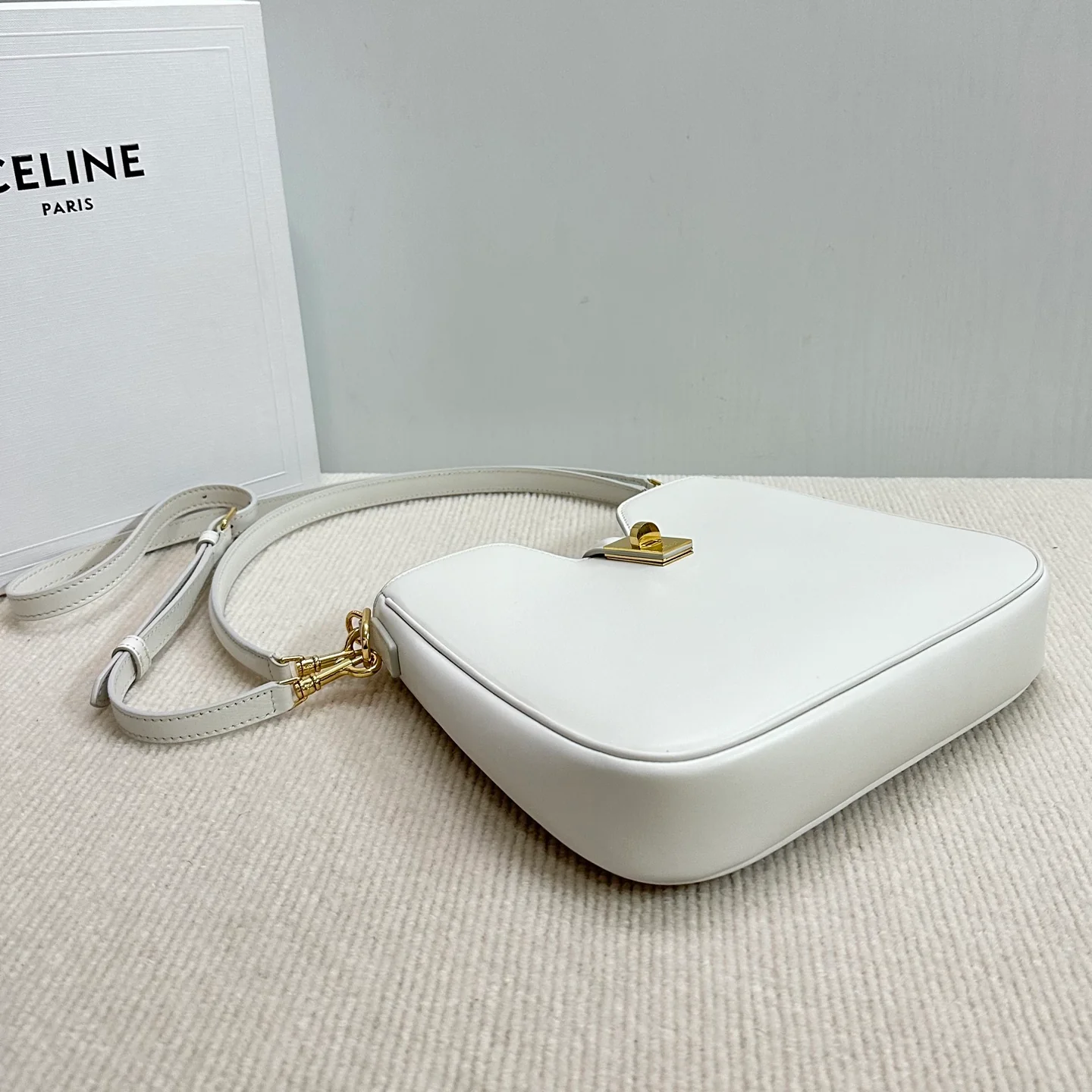 Селин Камиль 16 Мягкий Маленький Белый