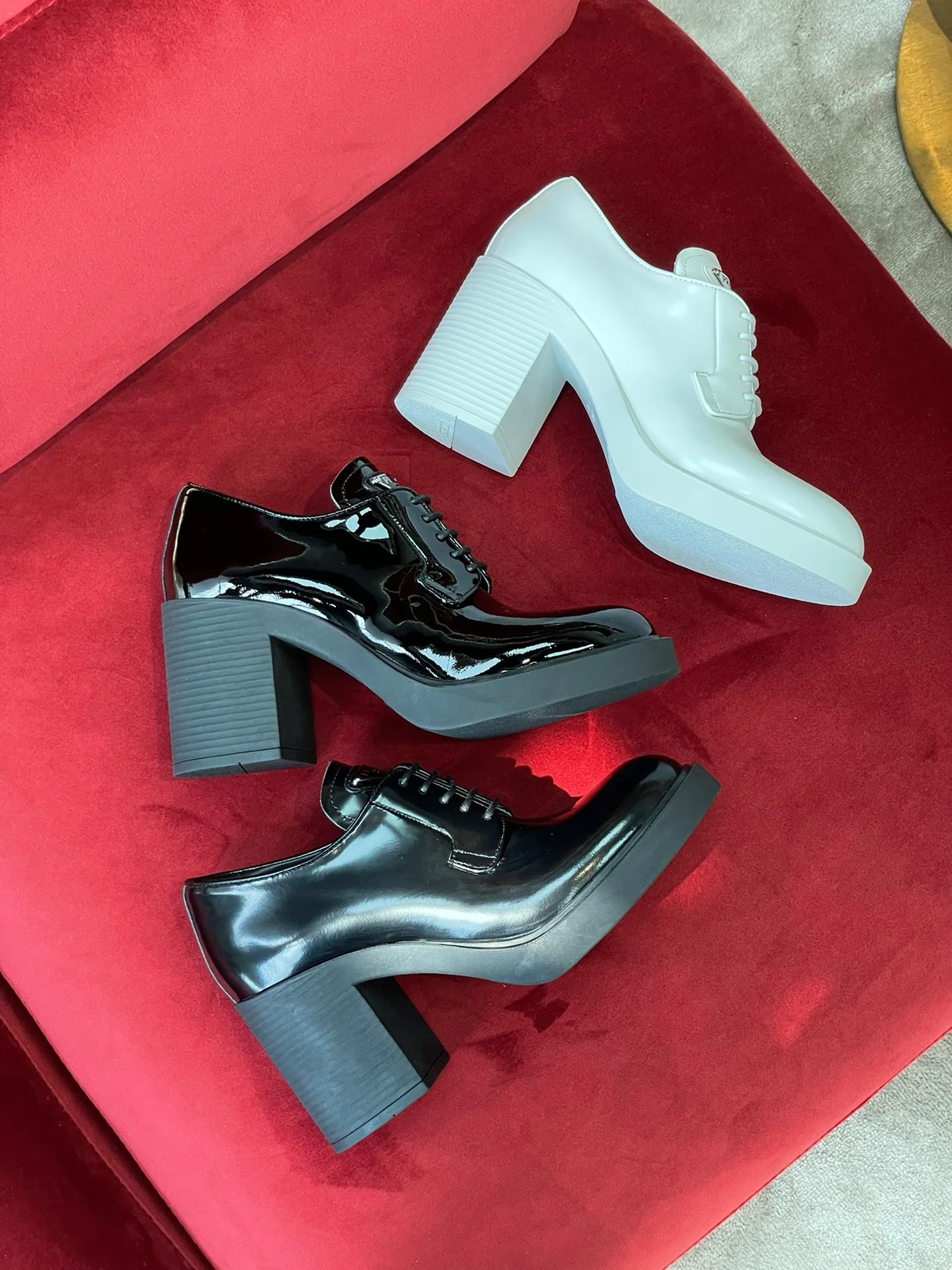 Лоферы Prada 2024 — изображение из коллекции