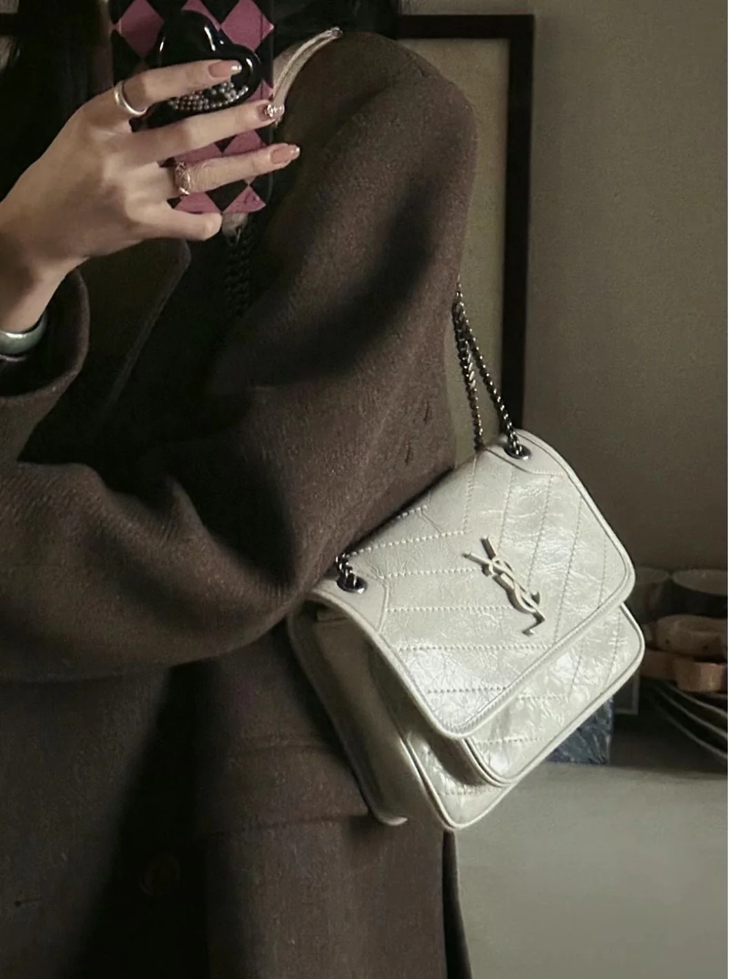 Фото тела YSL-niki-baby-22cm-leather-off-white