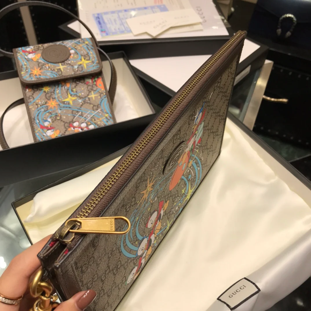 Клатч Gucci с Дональдом Даком
