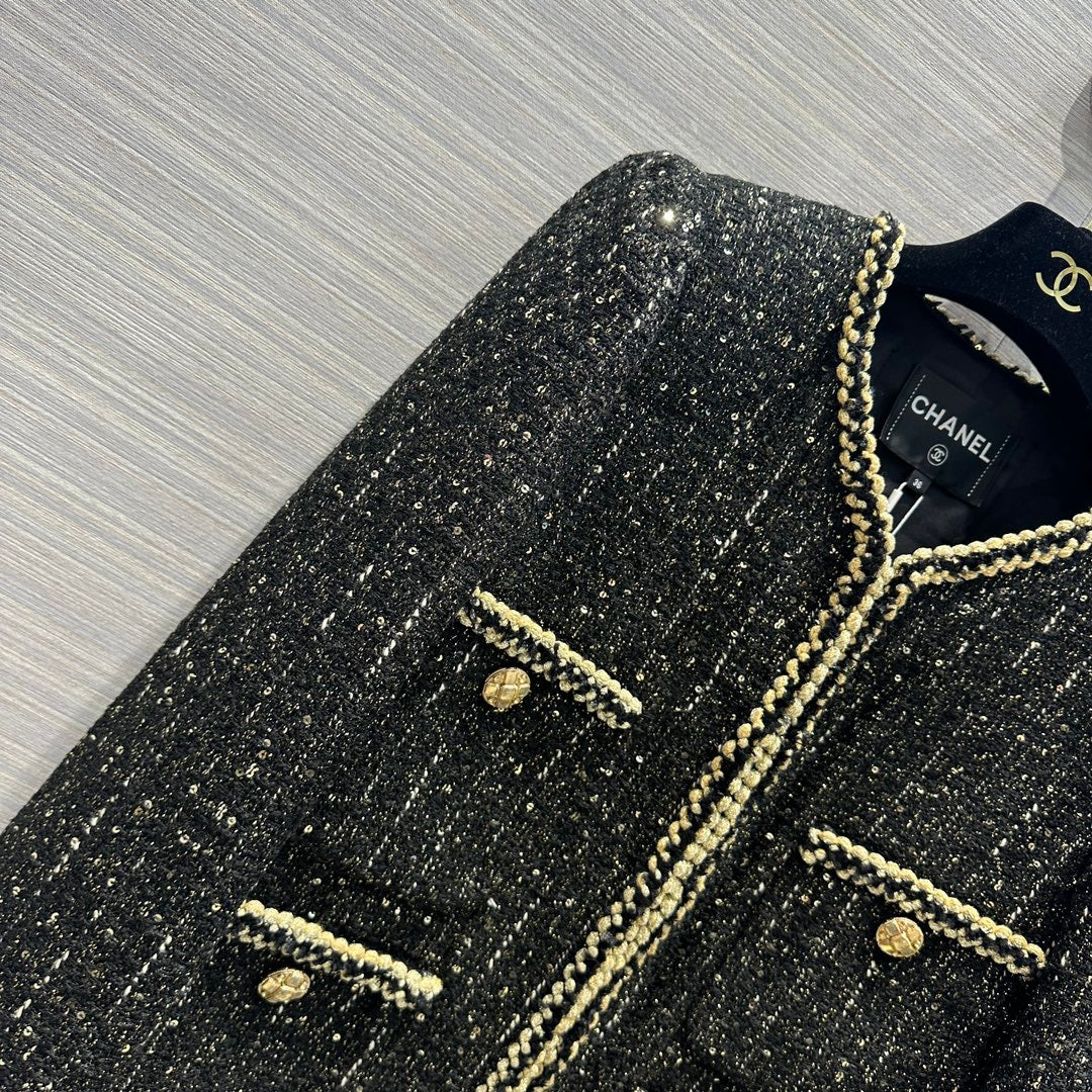 Chanel 2403 - Starry Night Heavy Metallic Two-Tone Hand-Wave Strap Black and Gold Jacket