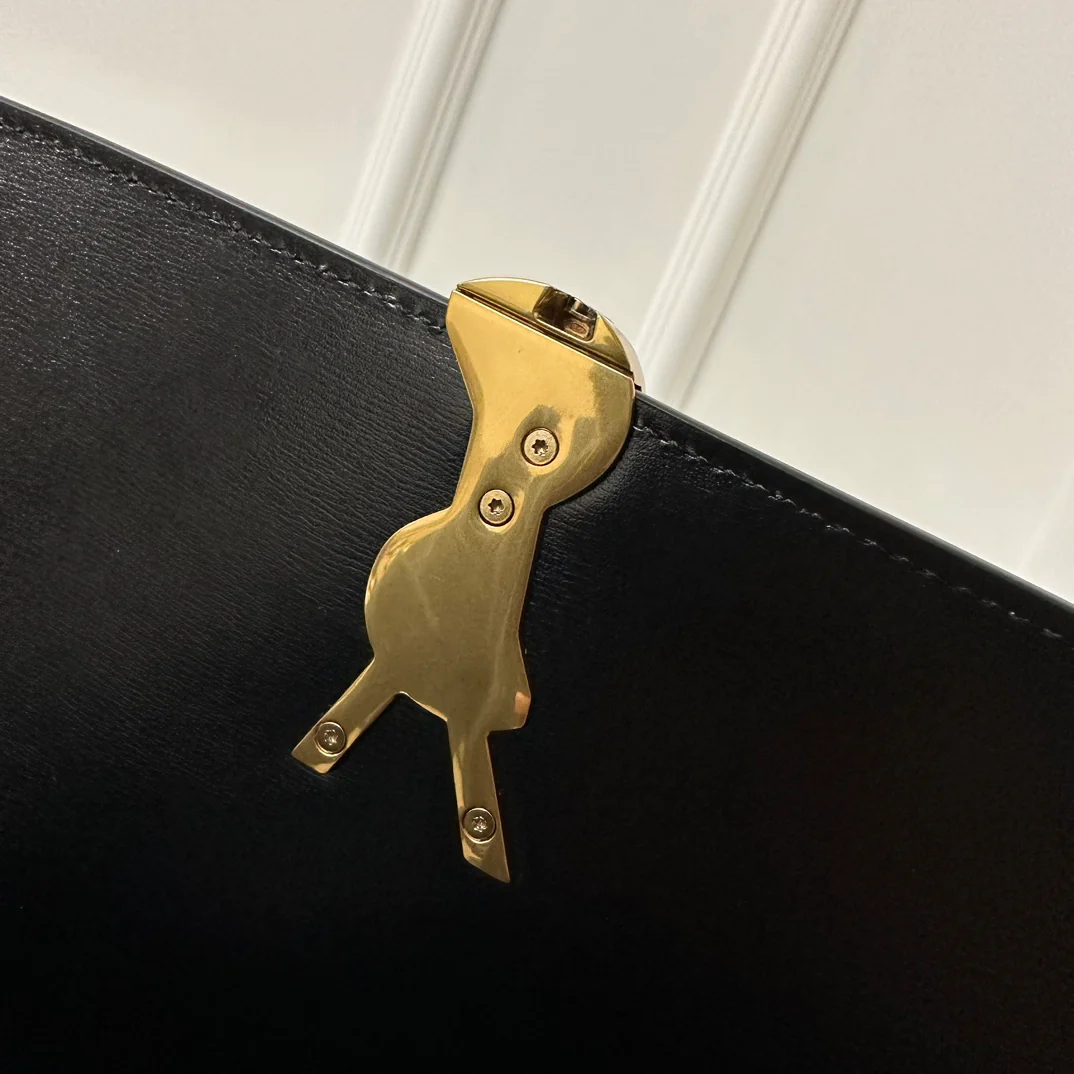 Сумка YSL Box Saint Laurent Tofu Bag Medium, черно-белая.