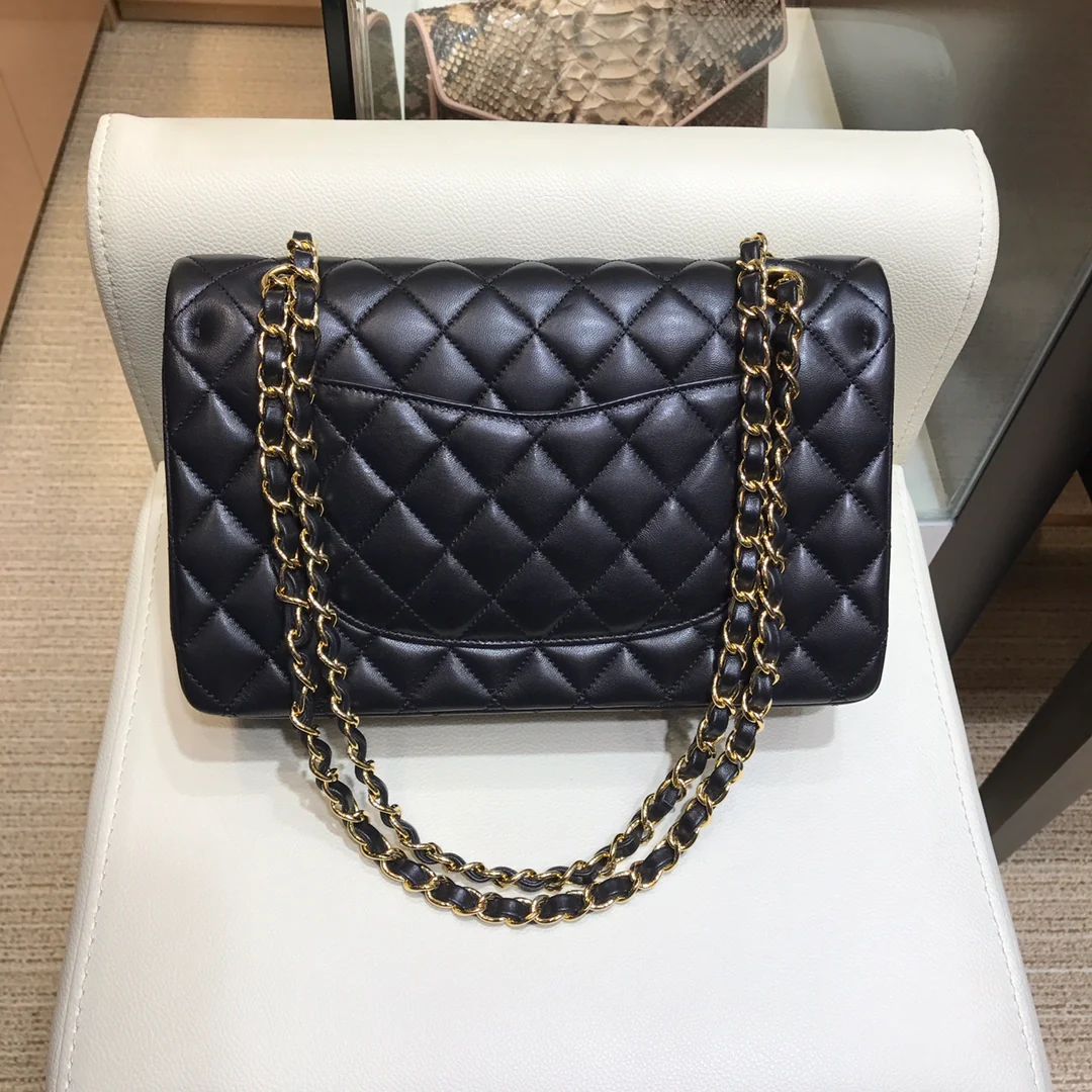 Сумка Chanel Classic Quilted Series CF с золотой цепочкой - 25 см - 1