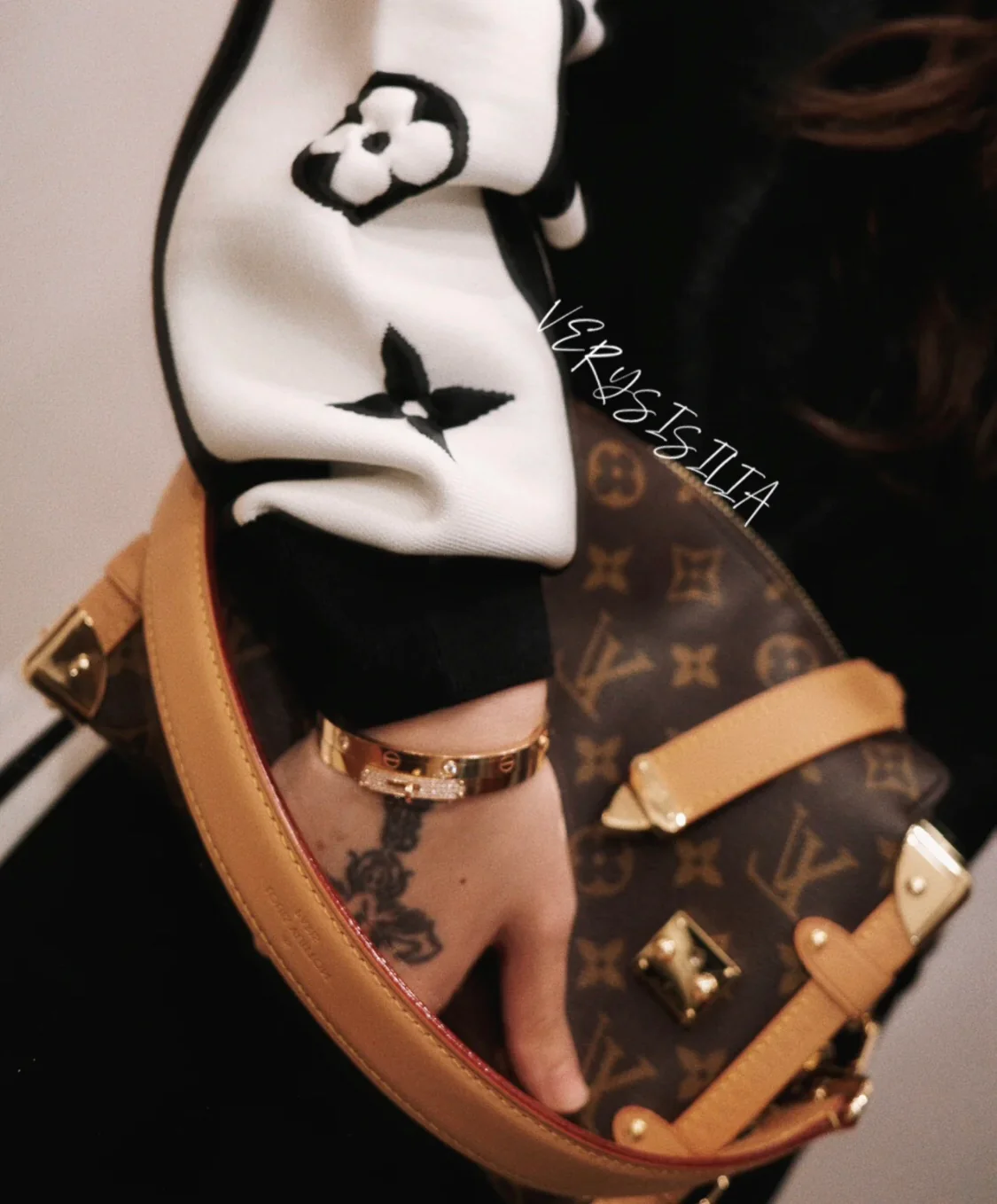 m46358-LV-side-trunk-mm-handbag/crossbody bag