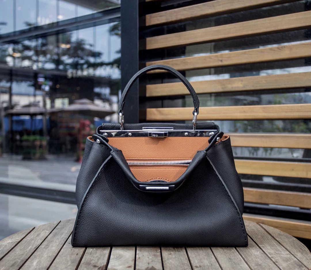 Сумка Fendi Peekaboo Medium из черной кожи - 3