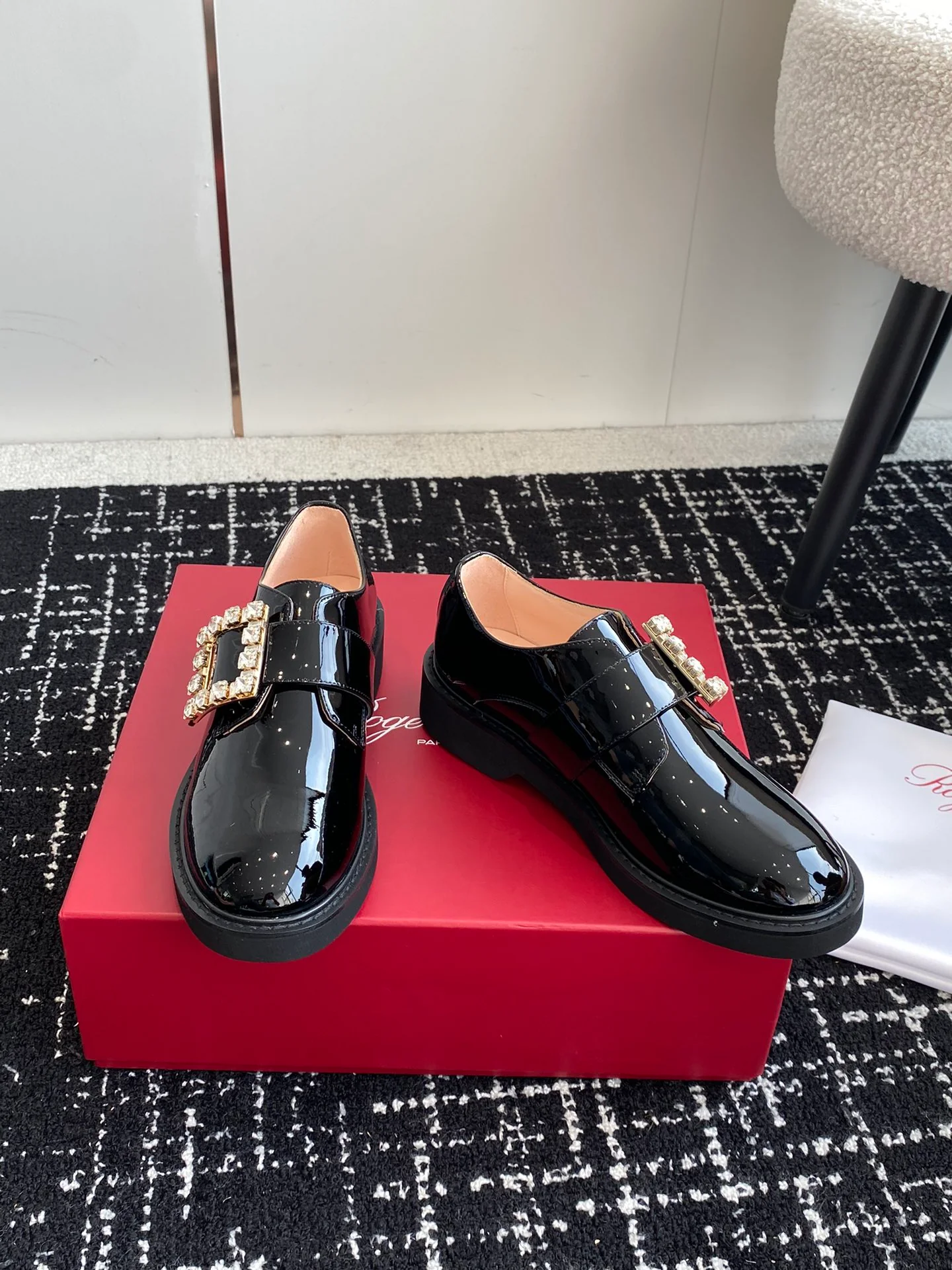 Обувь RV - Новинка сезона осень/зима 2023 - Лоферы на платформе - Черные со стразами