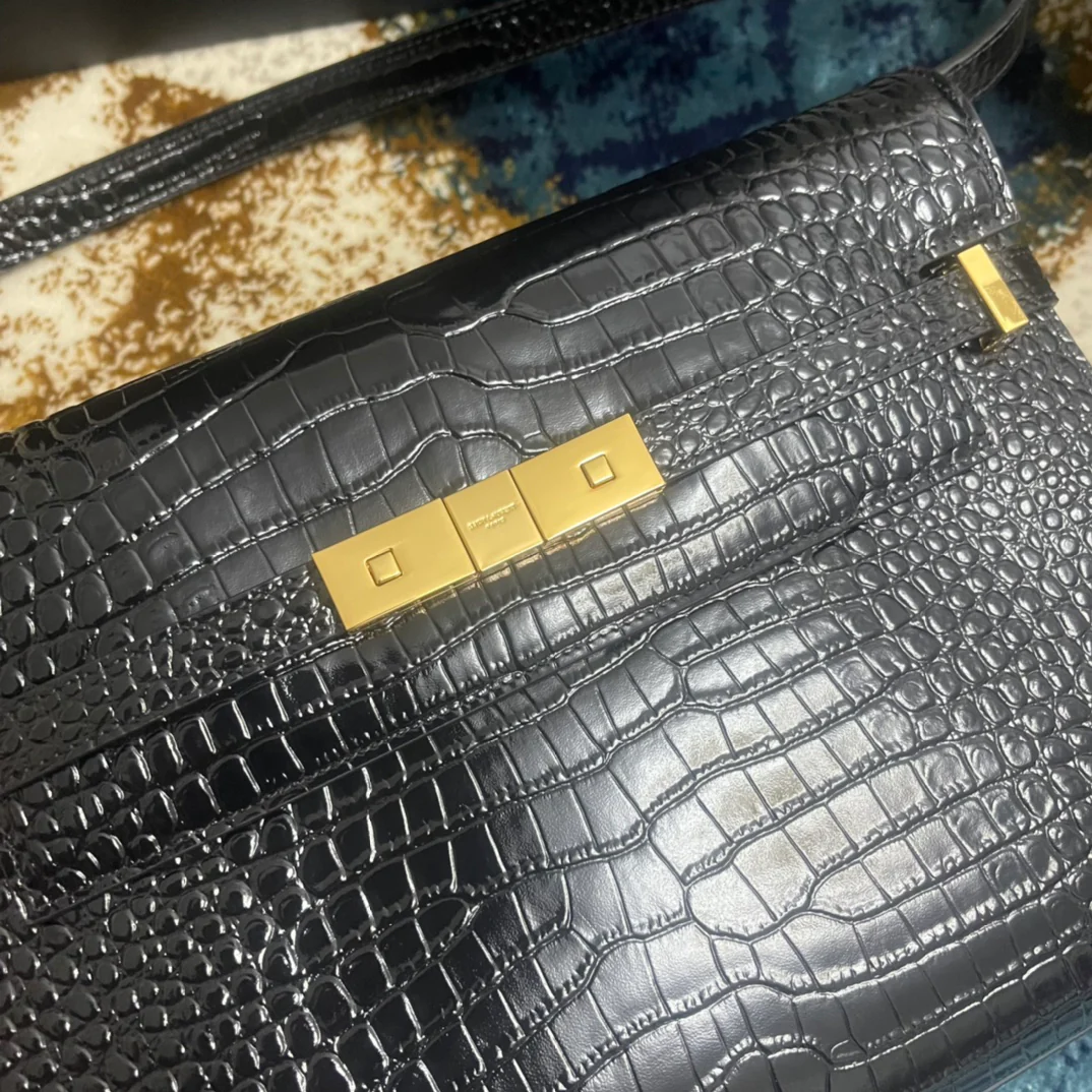 Сумка через плечо YSL Manhattan с тиснением под крокодиловую кожу