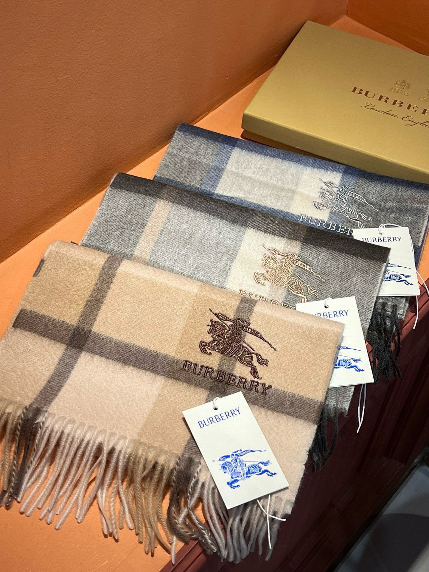 Кашемировый шарф Burberry 2024 