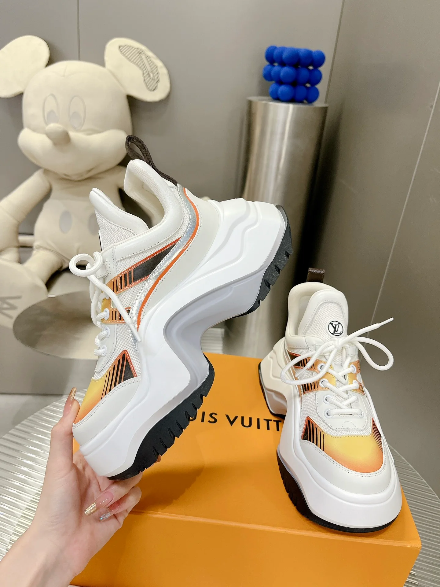 Кроссовки LV Archlight 2-0 Dad Shoes в стиле подиума - Белое золото