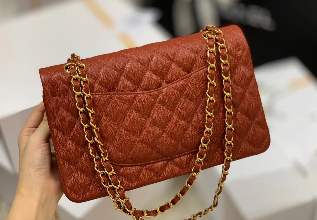 Chanel - Сумка из телячьей кожи с мелким шариковым узором - CF - Коричневая с золотой фурнитурой - 25 см