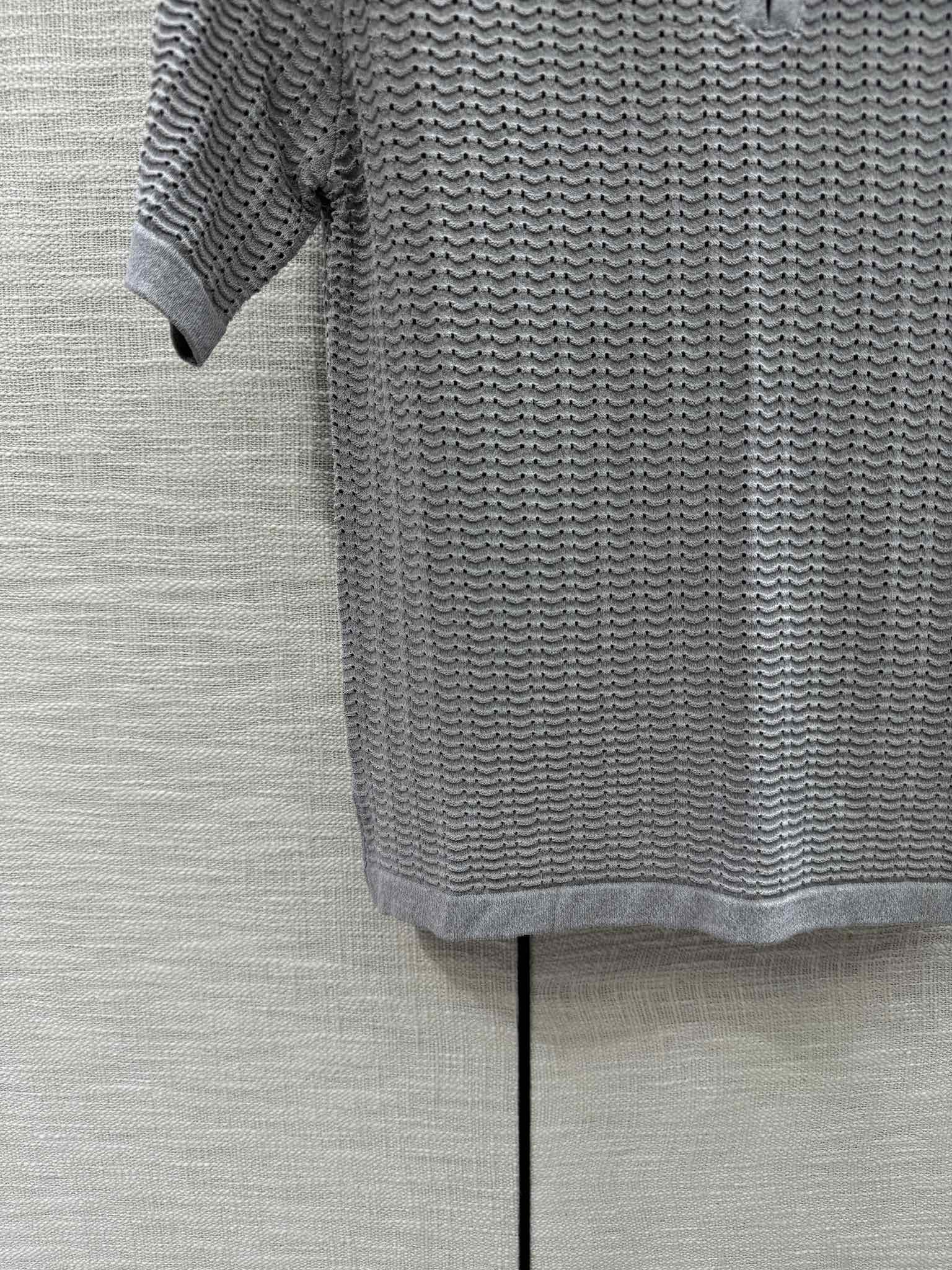 Miu Miu - 2404 - Трикотажная футболка с коротким рукавом и французским воротником-поло - Серая