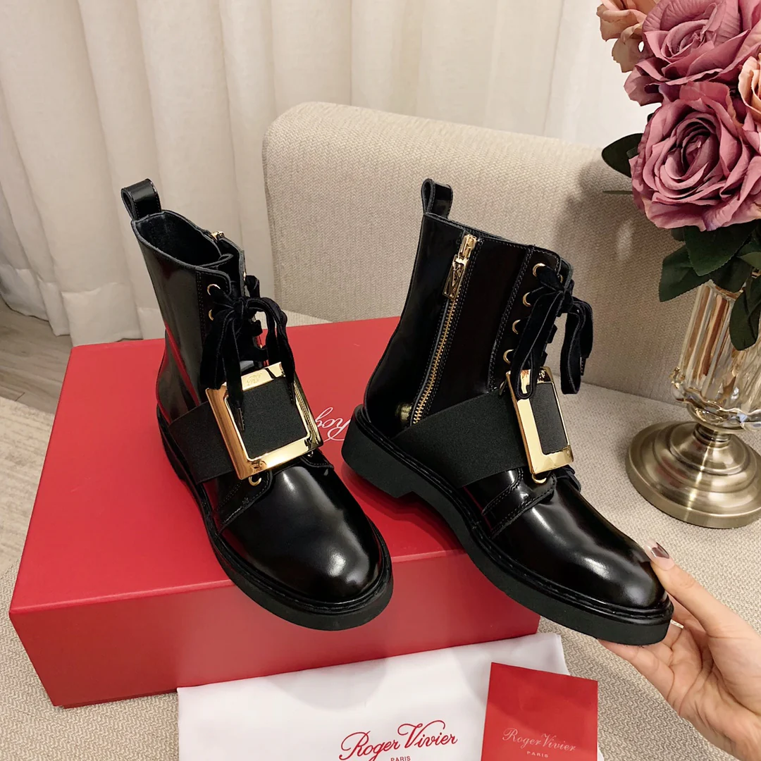 Обувь RV - 22ss - Ботильоны на плоской подошве, украшенные стразами - в стиле Юань Шаньшань.