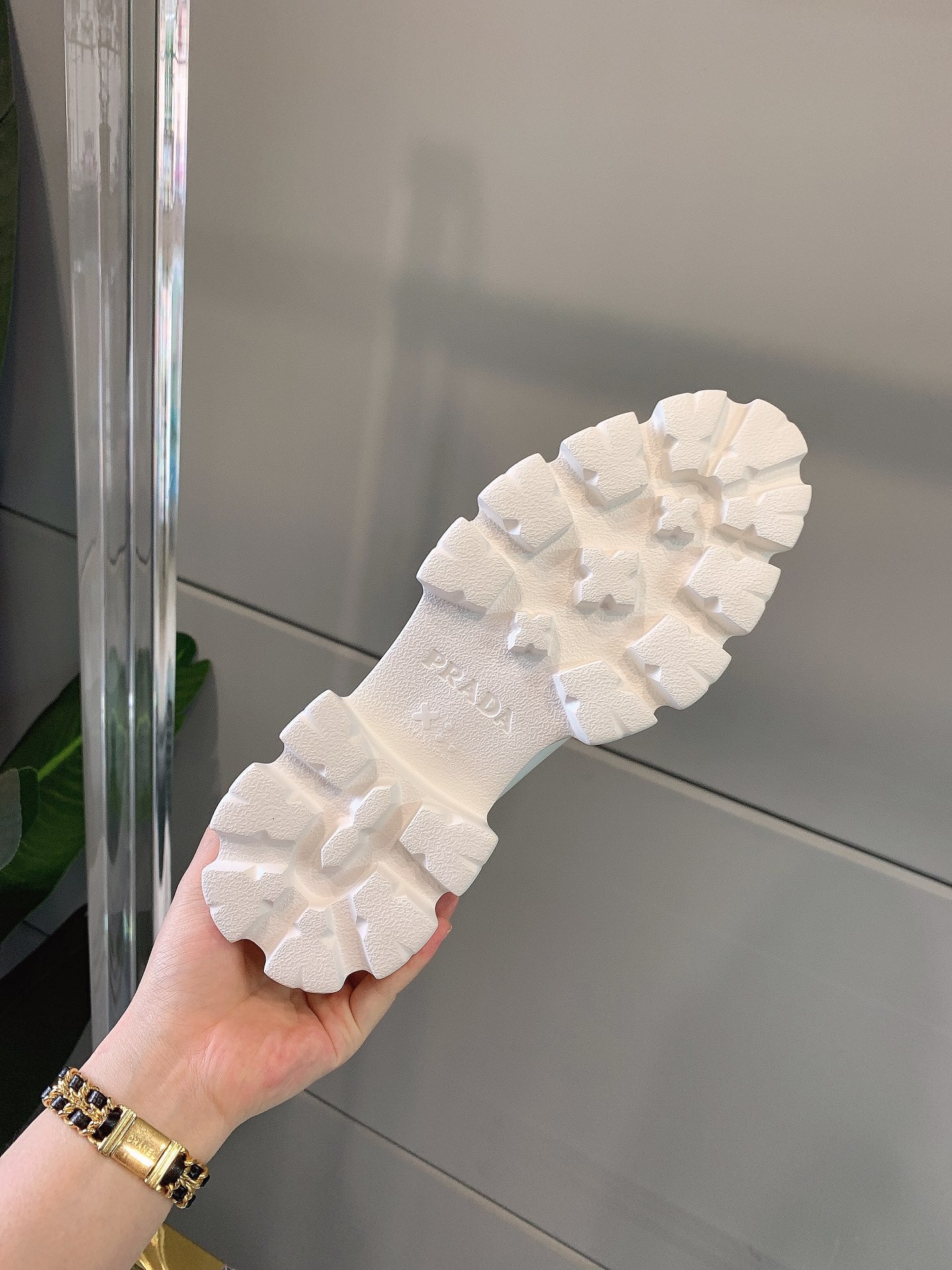 Лоферы на платформе Prada