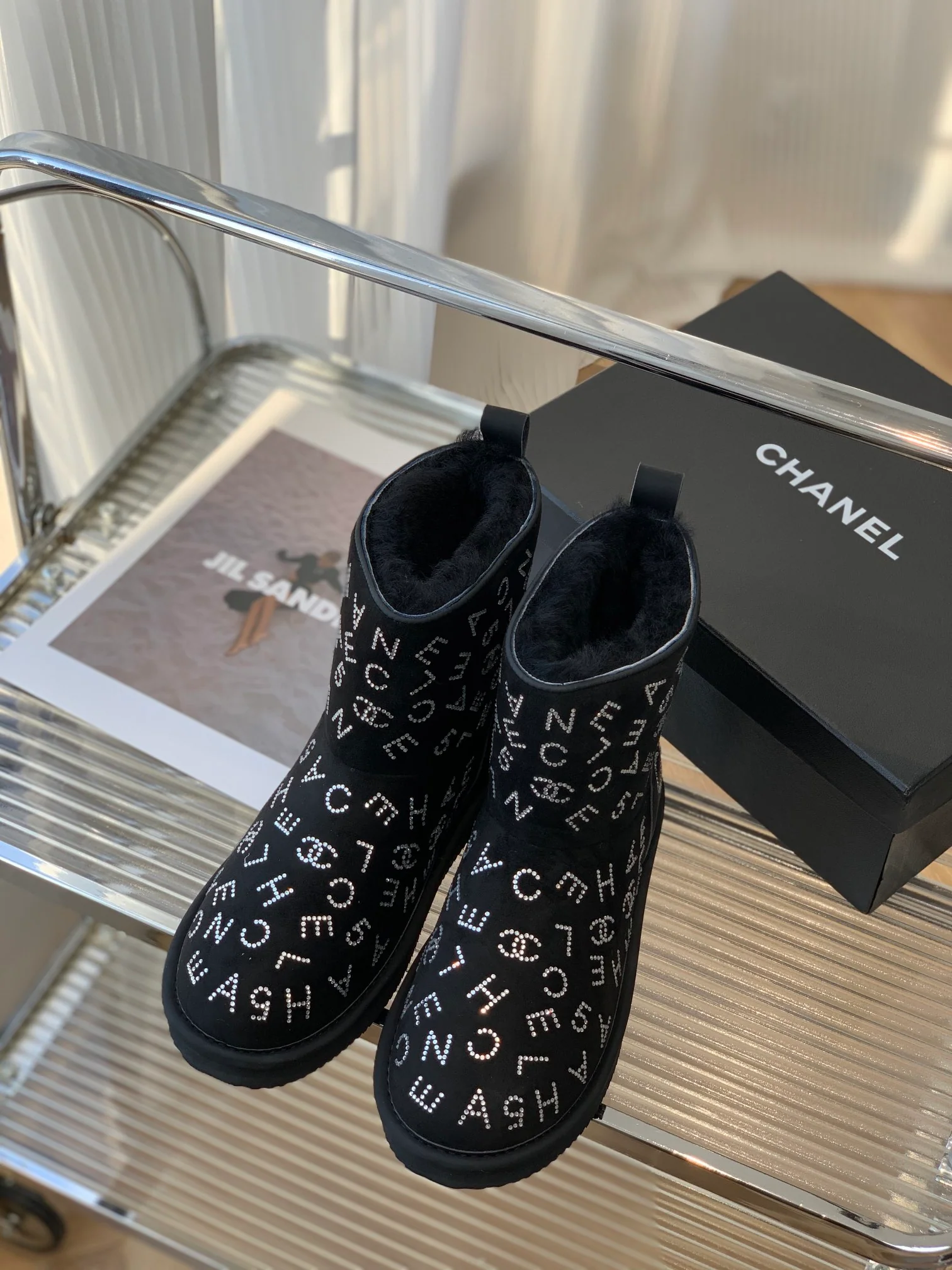 Снежные сапоги Chanel