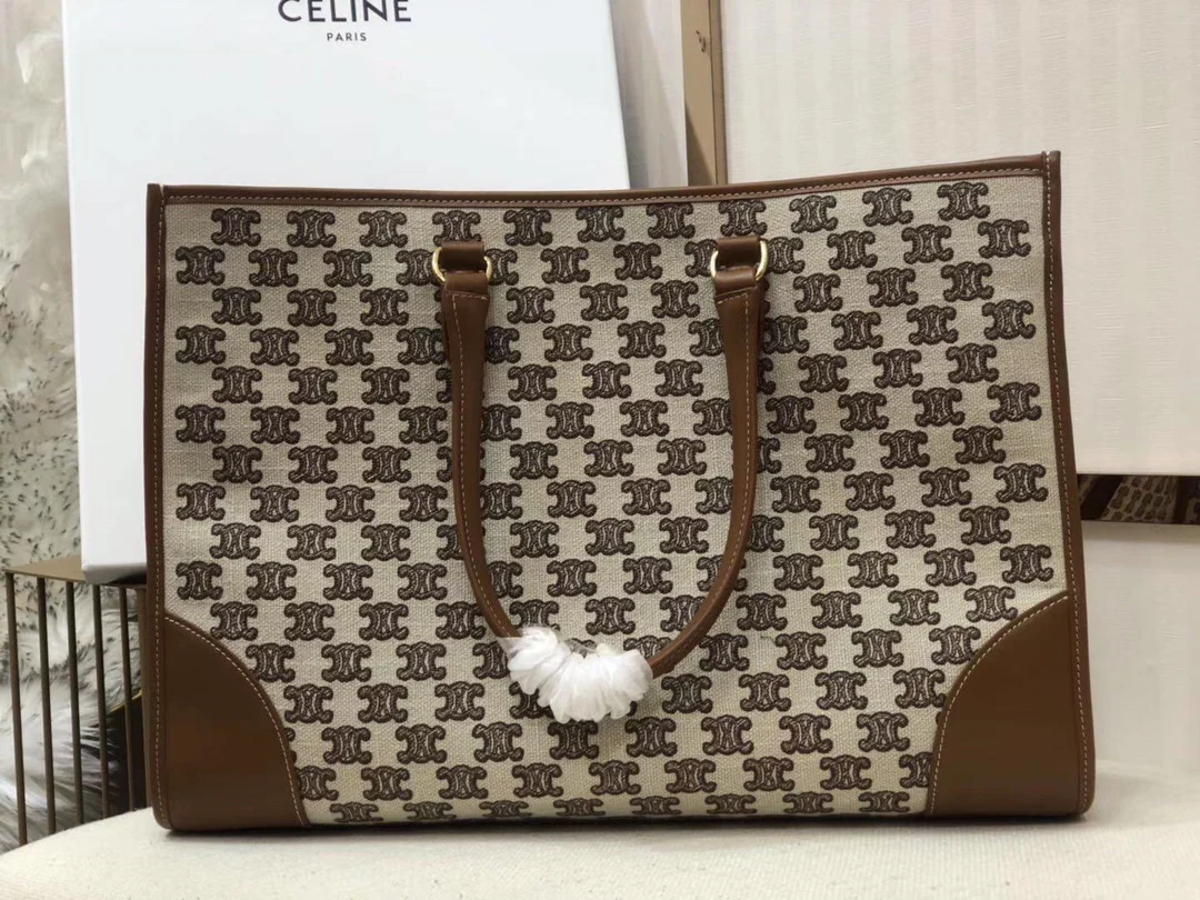 Сумка-тоут Celine e-cabas-triomphe, коричневая.