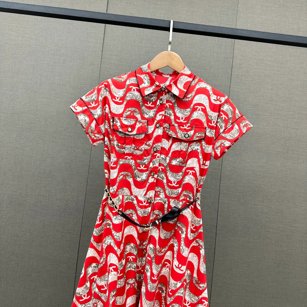 Chanel 2403 - Платье с культовым логотипом по всей поверхности - Розовое