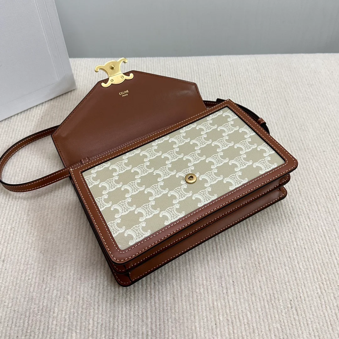 Сумка-конверт Celine WOC - полностью кожаный плечевой ремень - бежевый