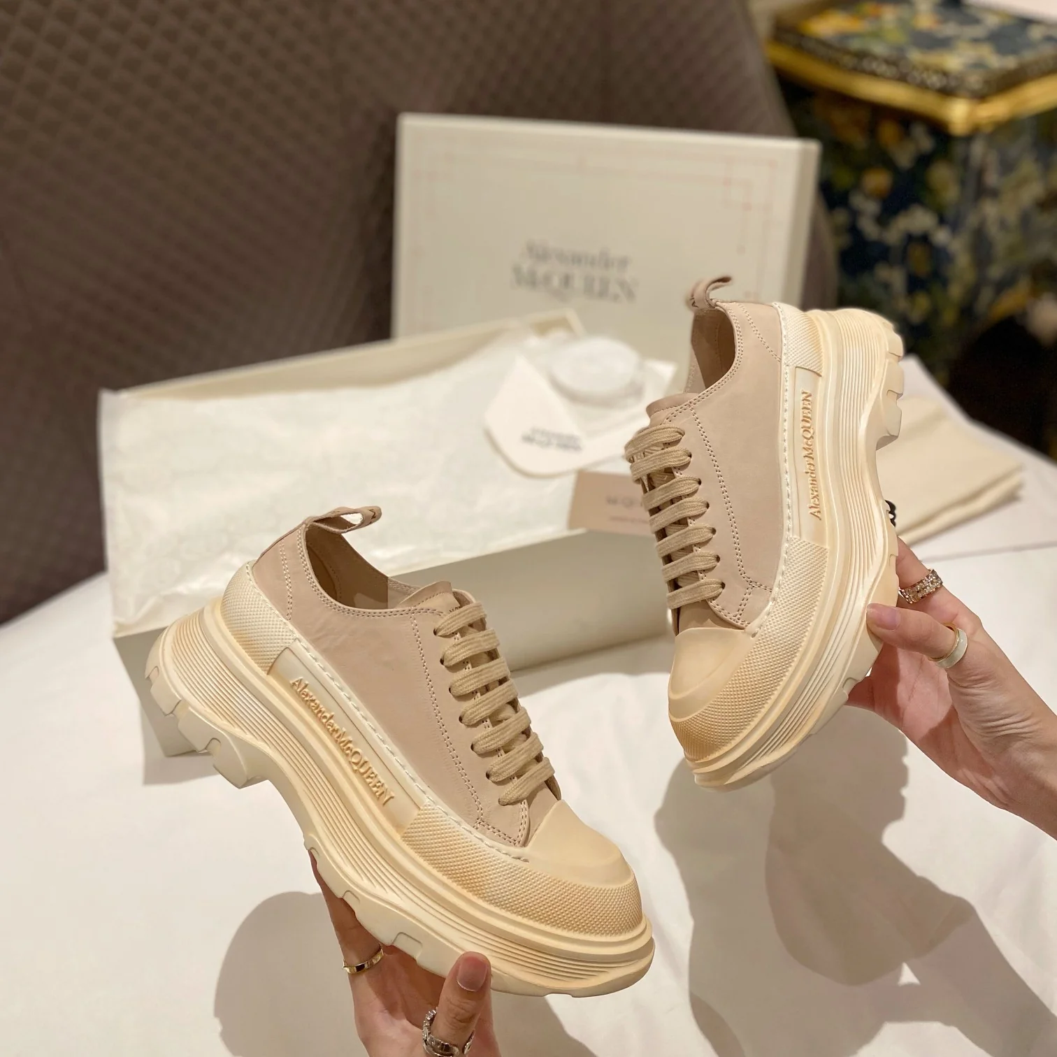 Кед на платформе McQueen, цвет молочного чая