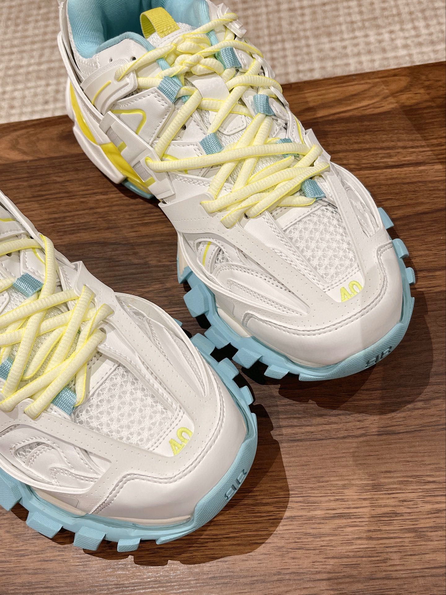 Кроссовки Balenciaga Track 3-0 (3-го поколения) Chunk - унисекс - белые