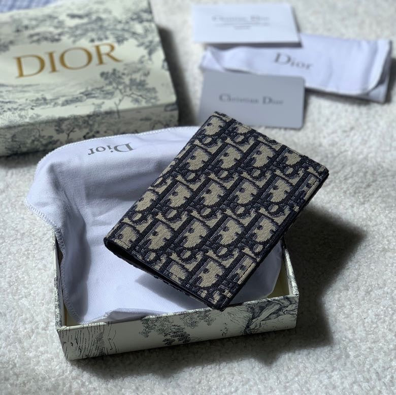 Dior 老花帆布护照夹