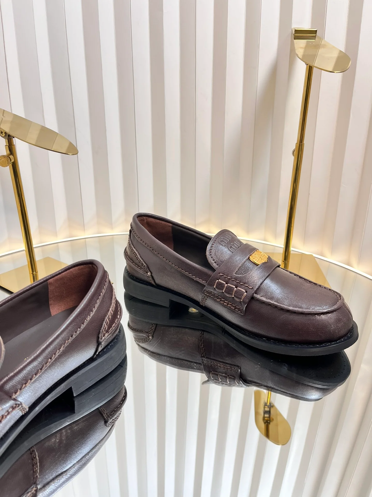 Ретро-лоферы Miu Miu 2024 - темно-коричневые