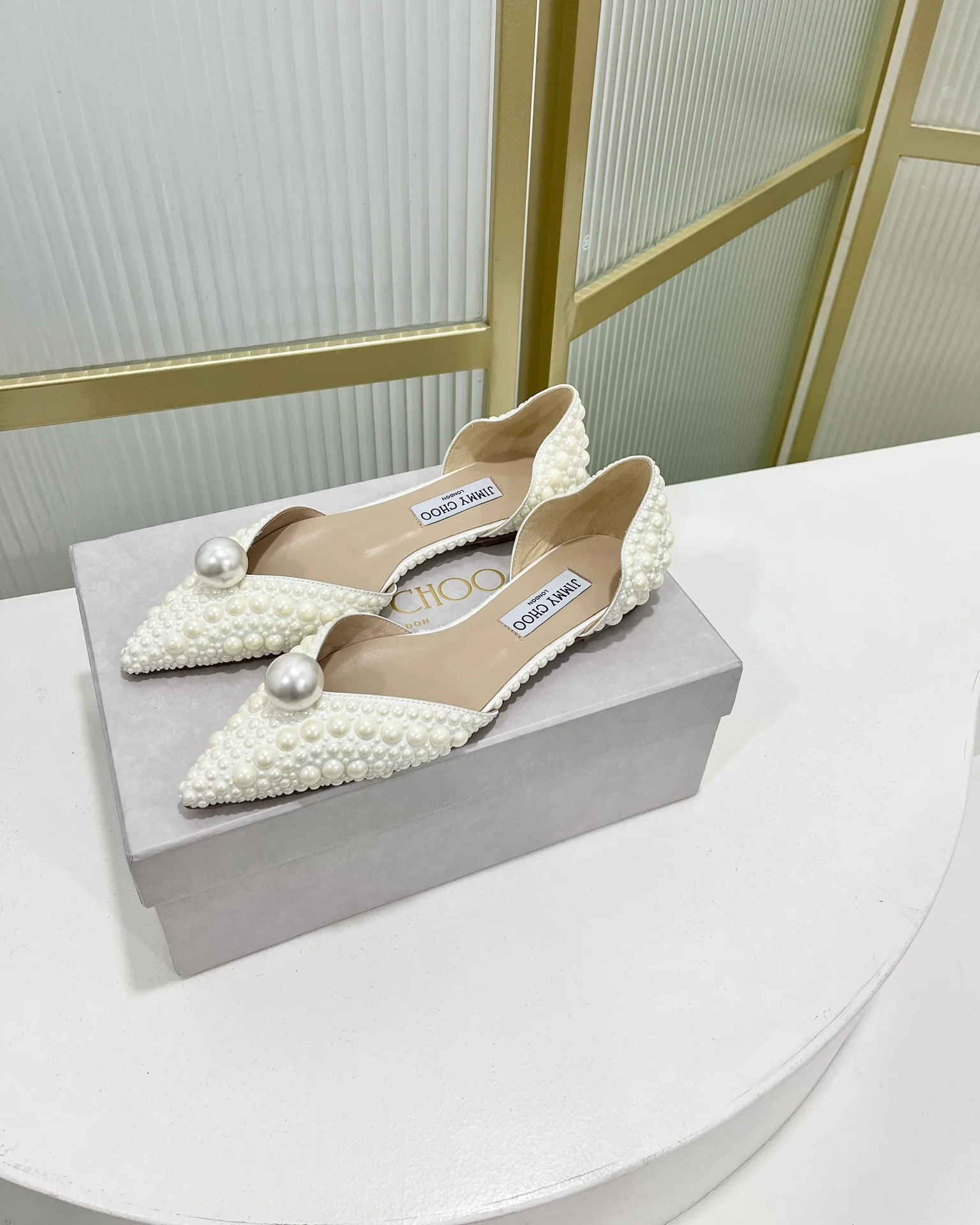 Сандалии/туфли Jimmy Retro Pearl Series на плоской подошве - белые