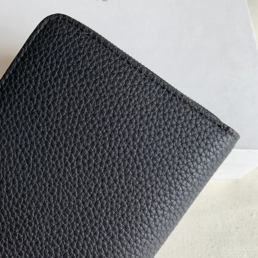 Длинный кошелек Celine на молнии — зернистая кожа — черный