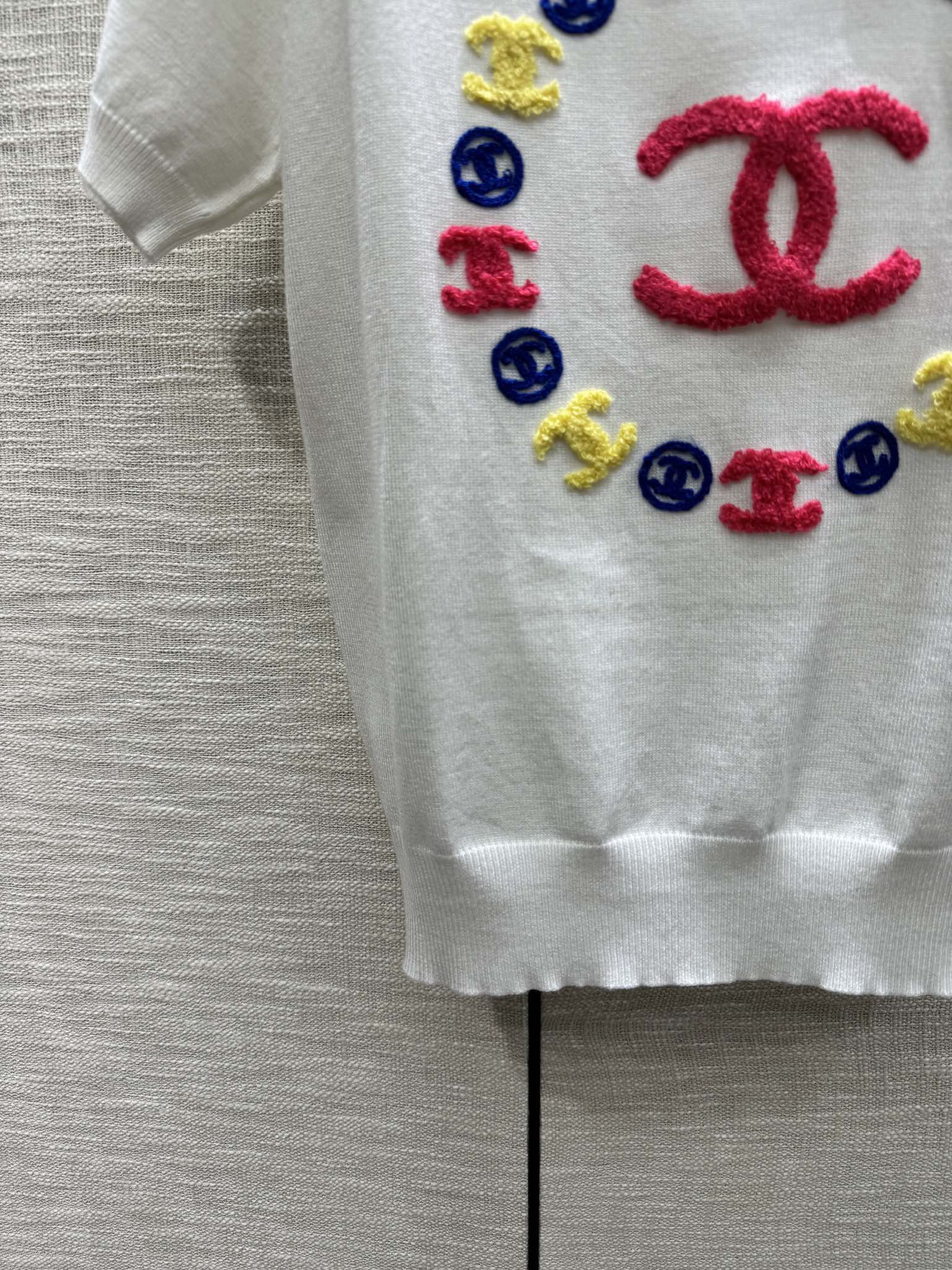 Футболка Chanel 2403 Double C Knit с коротким рукавом - белая - 1 шт.