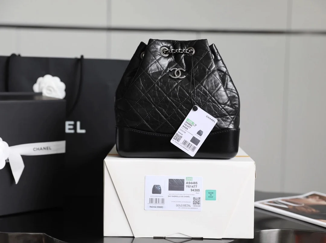 Классический рюкзак-хобо Chanel - черный