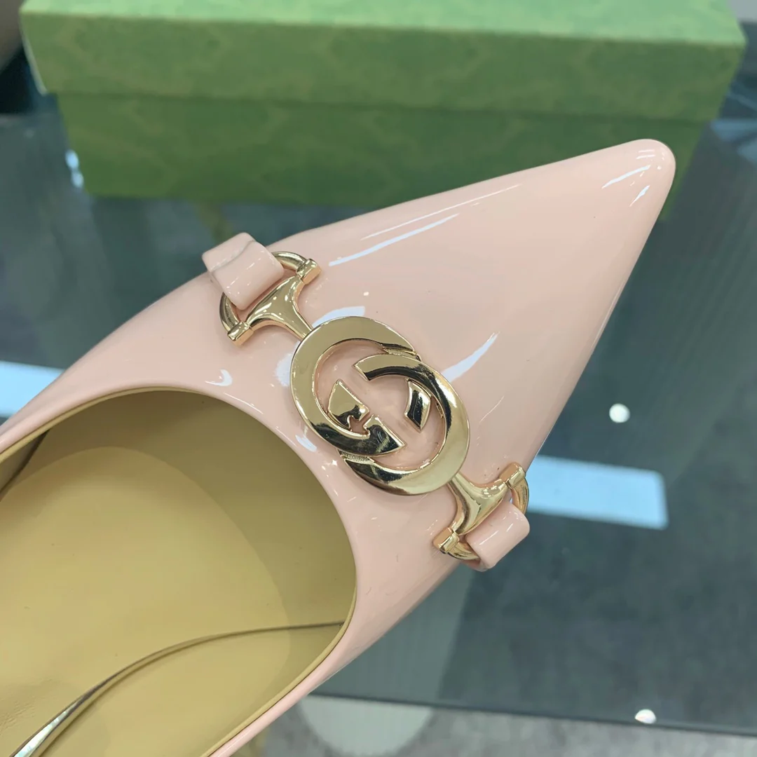 Туфли на высоком каблуке с острым носком от Gucci - розовые