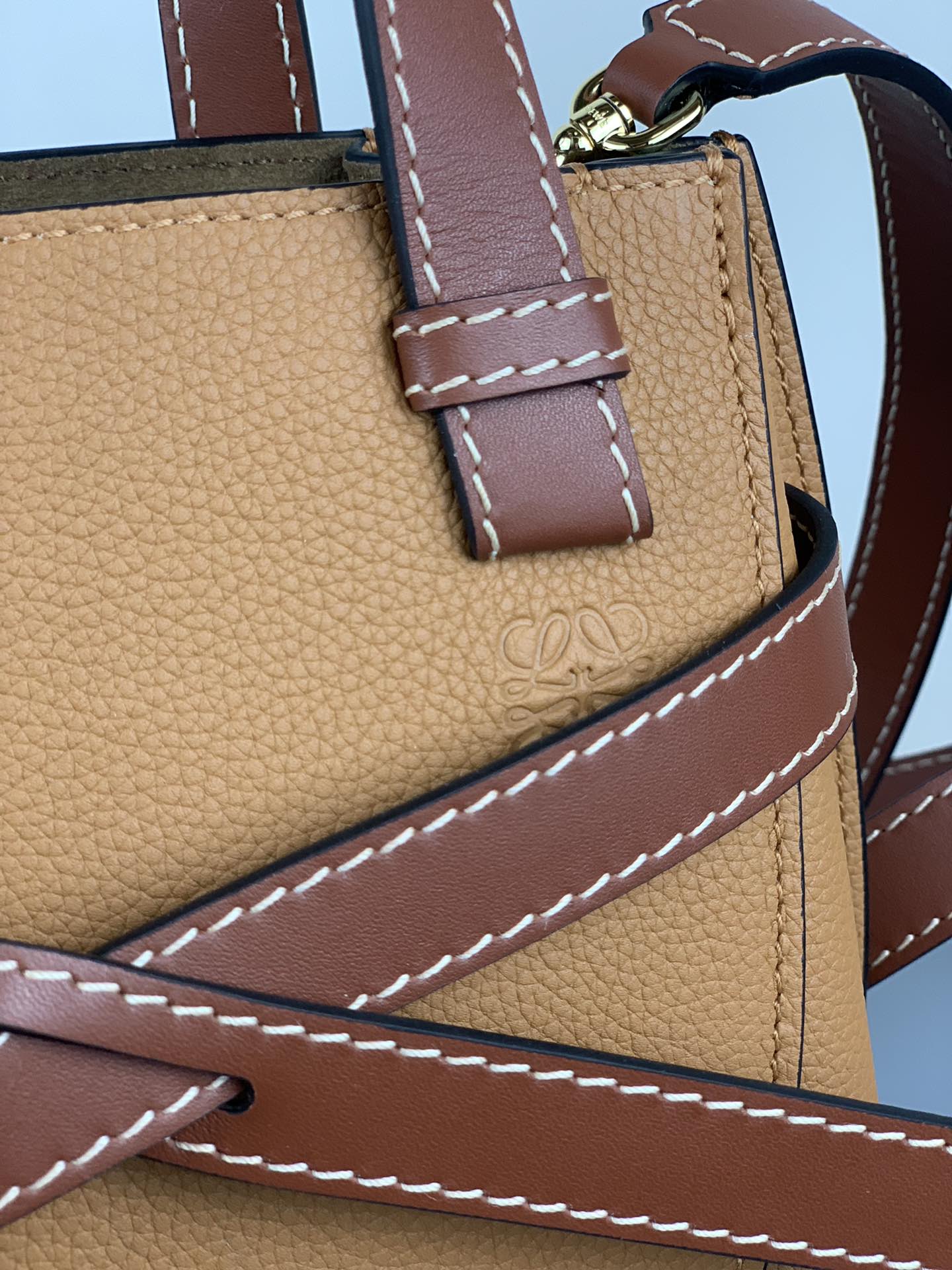 Мини-сумочка Loewe-gate