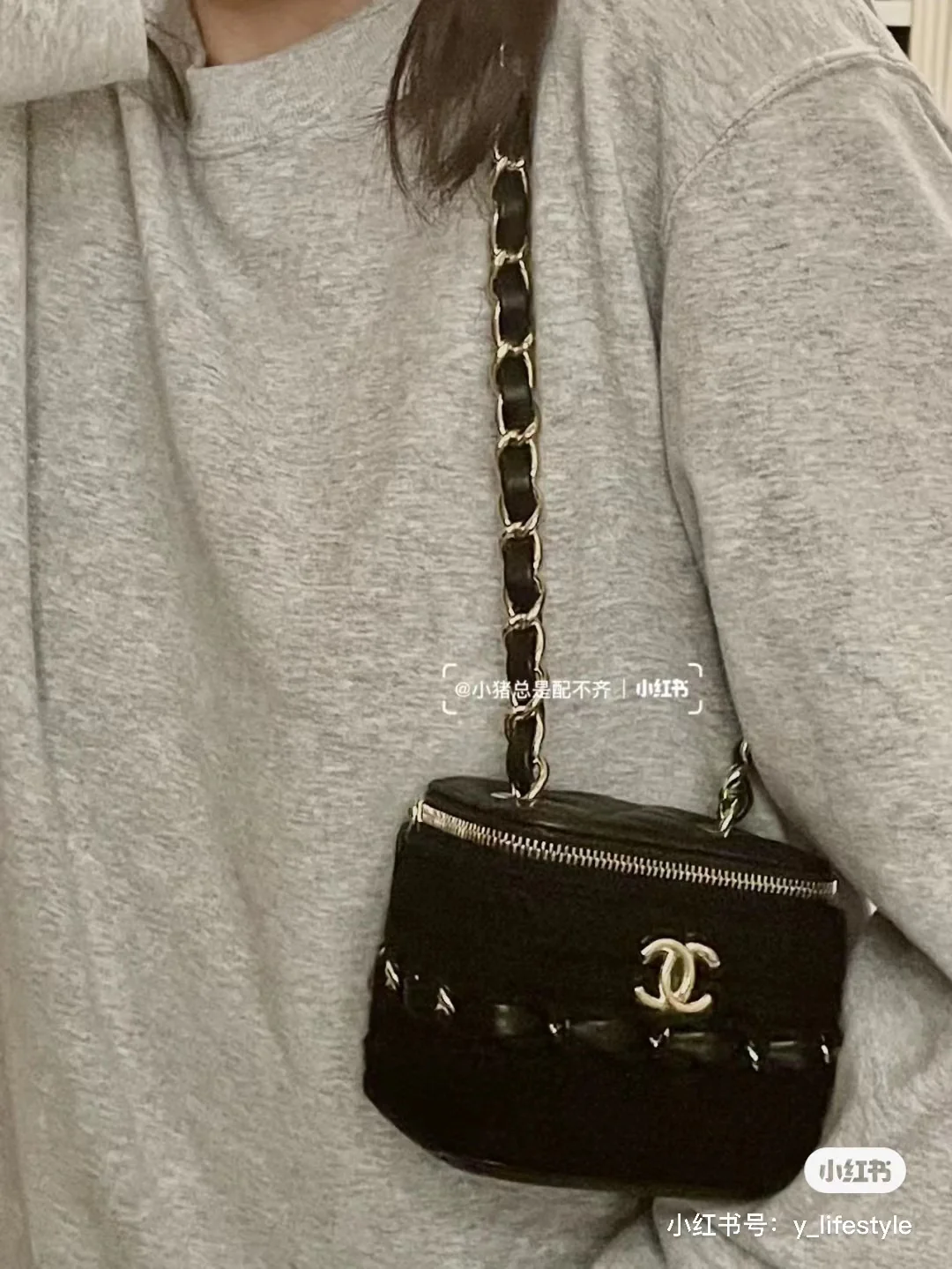 Новинка весеннего сезона 2022 года от Chanel - Woven Box - Черный