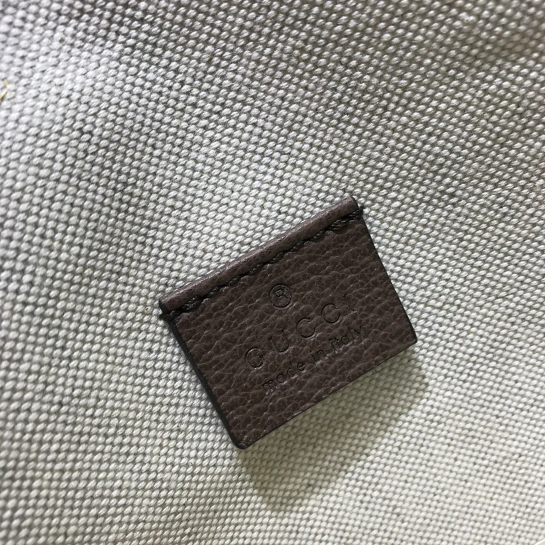 Gucci-老花斜背包