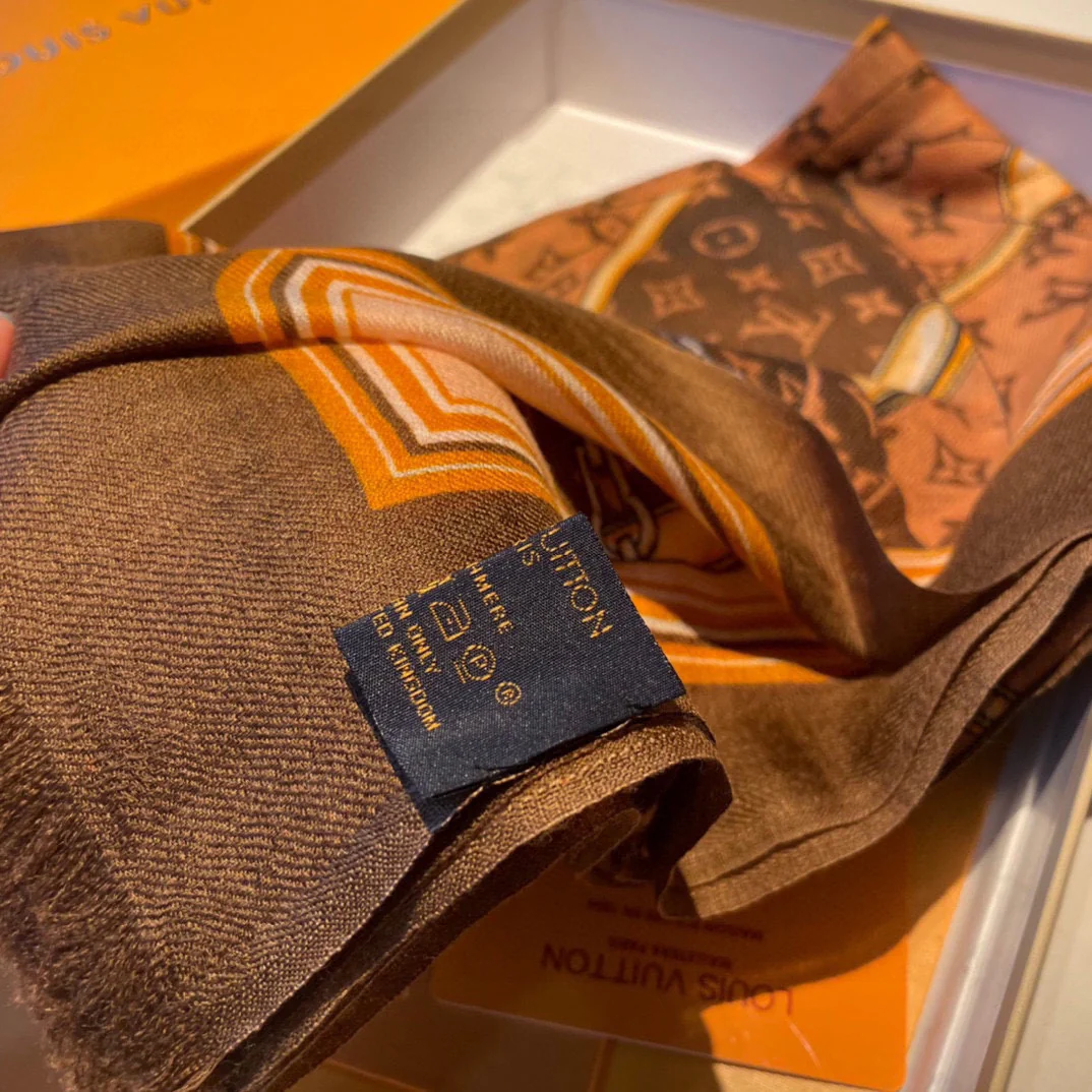 Шарф с монограммой LV, 110-200 см, 100% высококачественный кашемир, коричневый.