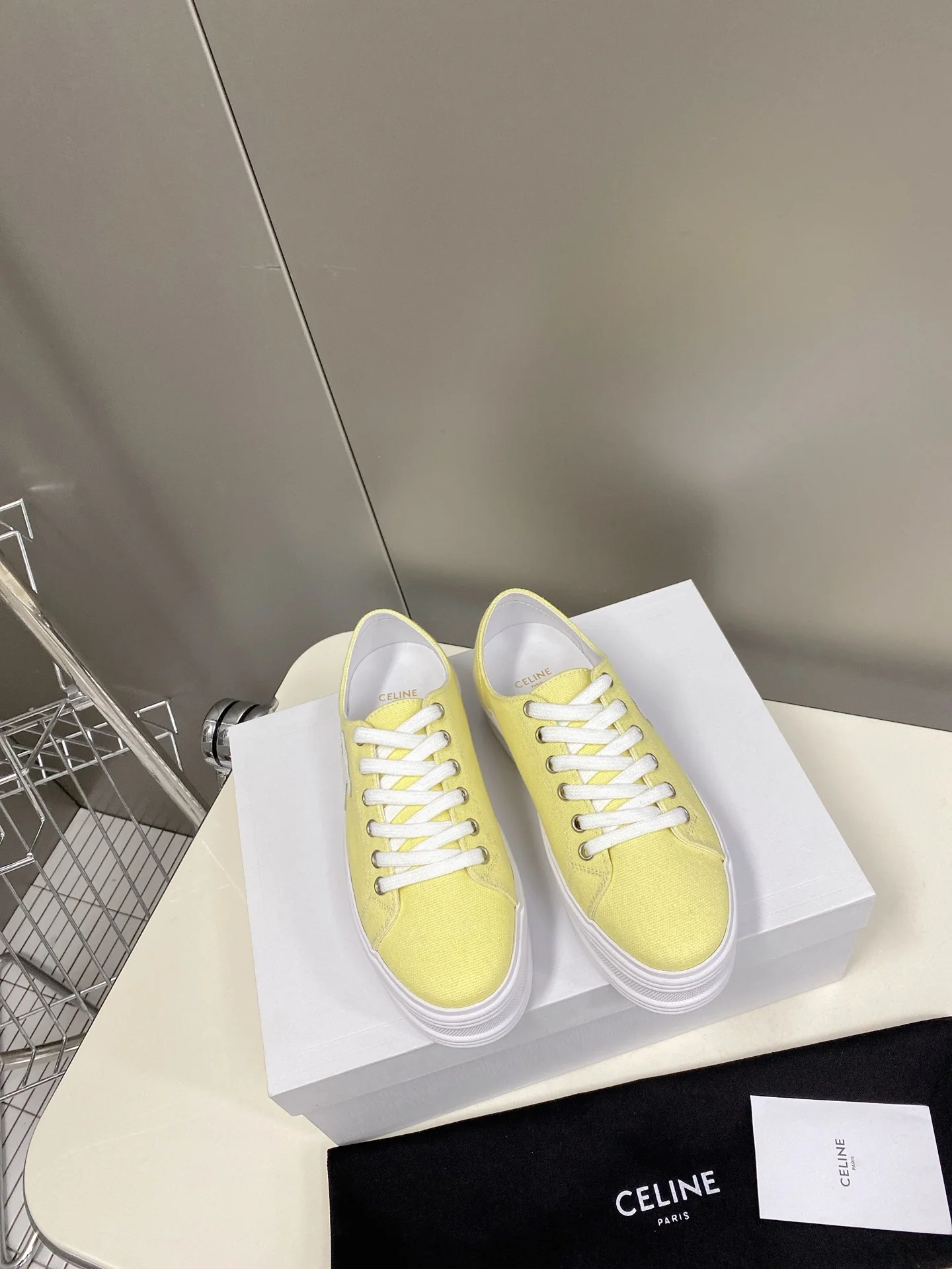 Подиумные парусиновые туфли Celine - размеры 35-39-40 (принимаются индивидуальные заказы)