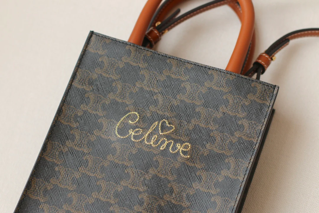 Вышивка Celine Cabas Mini Qixi Festival