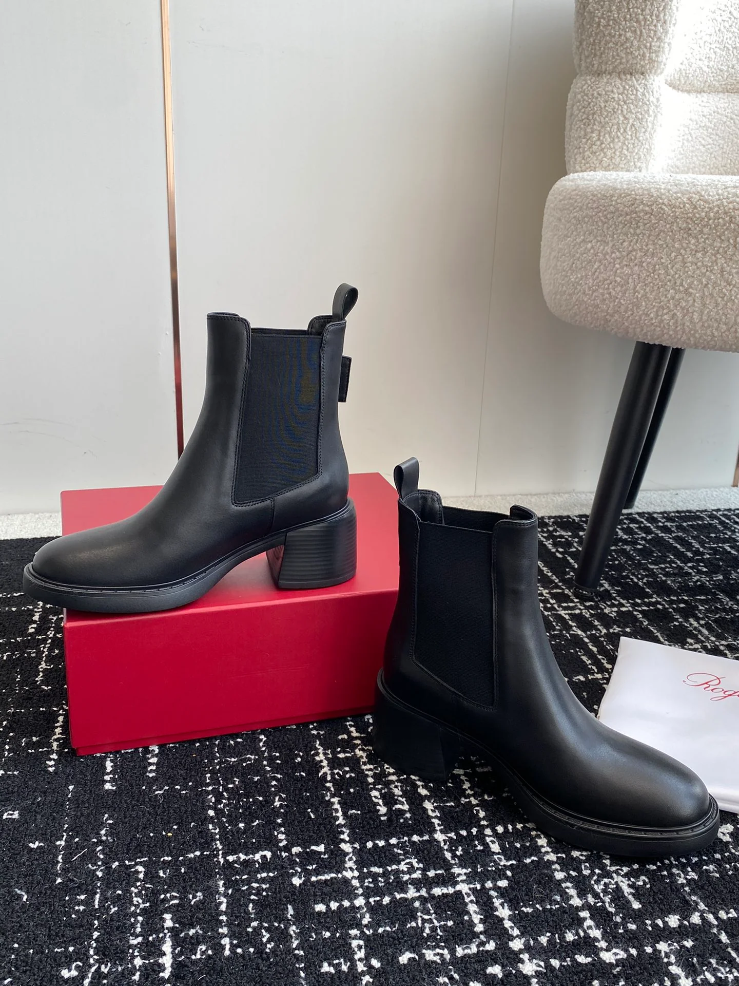 Обувь RV - Новинка сезона осень/зима 2023 - Ботильоны на низком каблуке - Черные