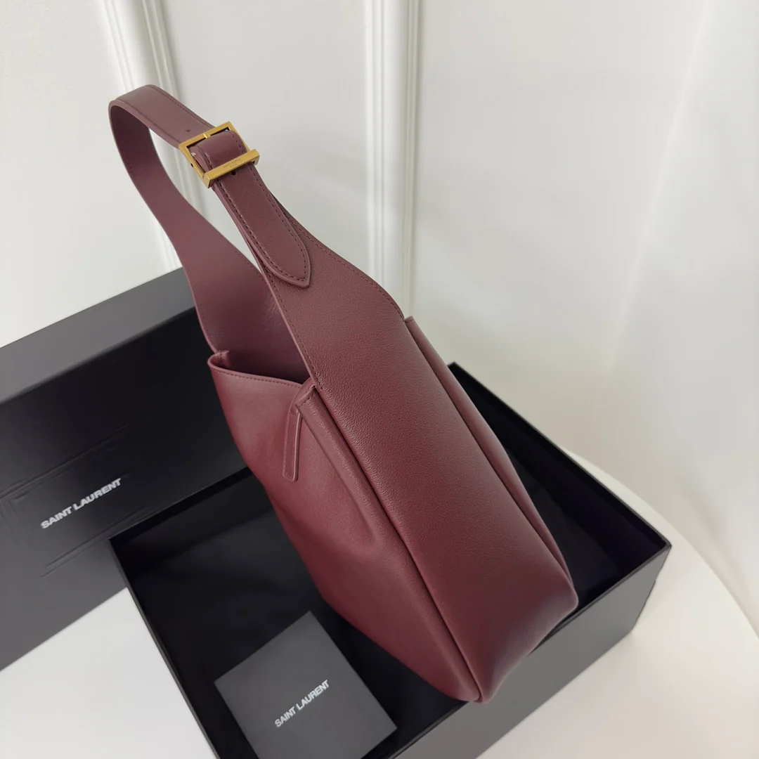 YSL-le-5-a-7-soft-hobo-maroon