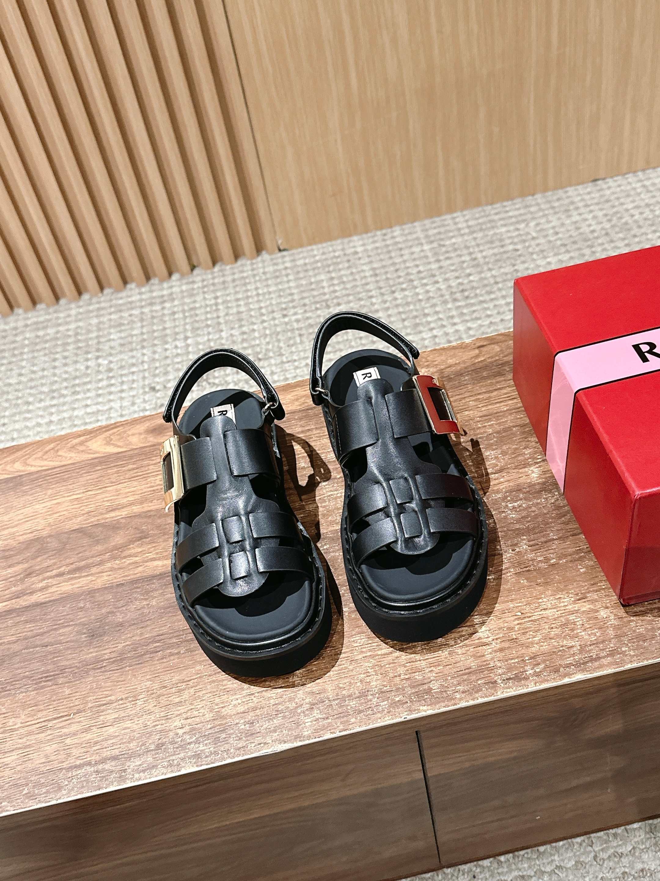 RV - Римские сандалии - Металлическая пряжка