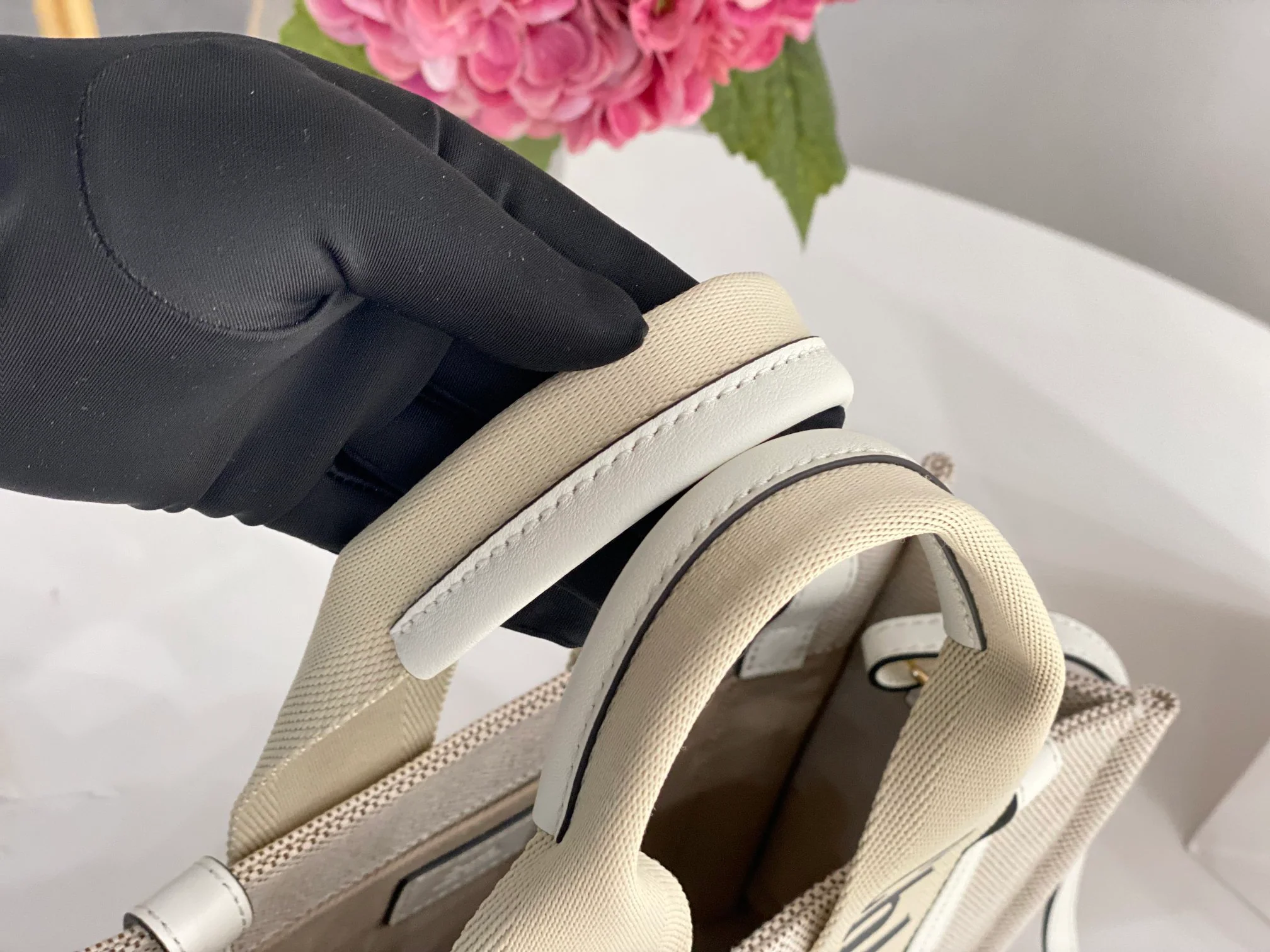 Сумка-тоут Chloe Woody - белая - маленькая