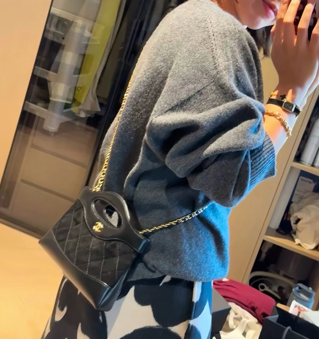 Сумка Chanel 25p nano31, замша, черная.