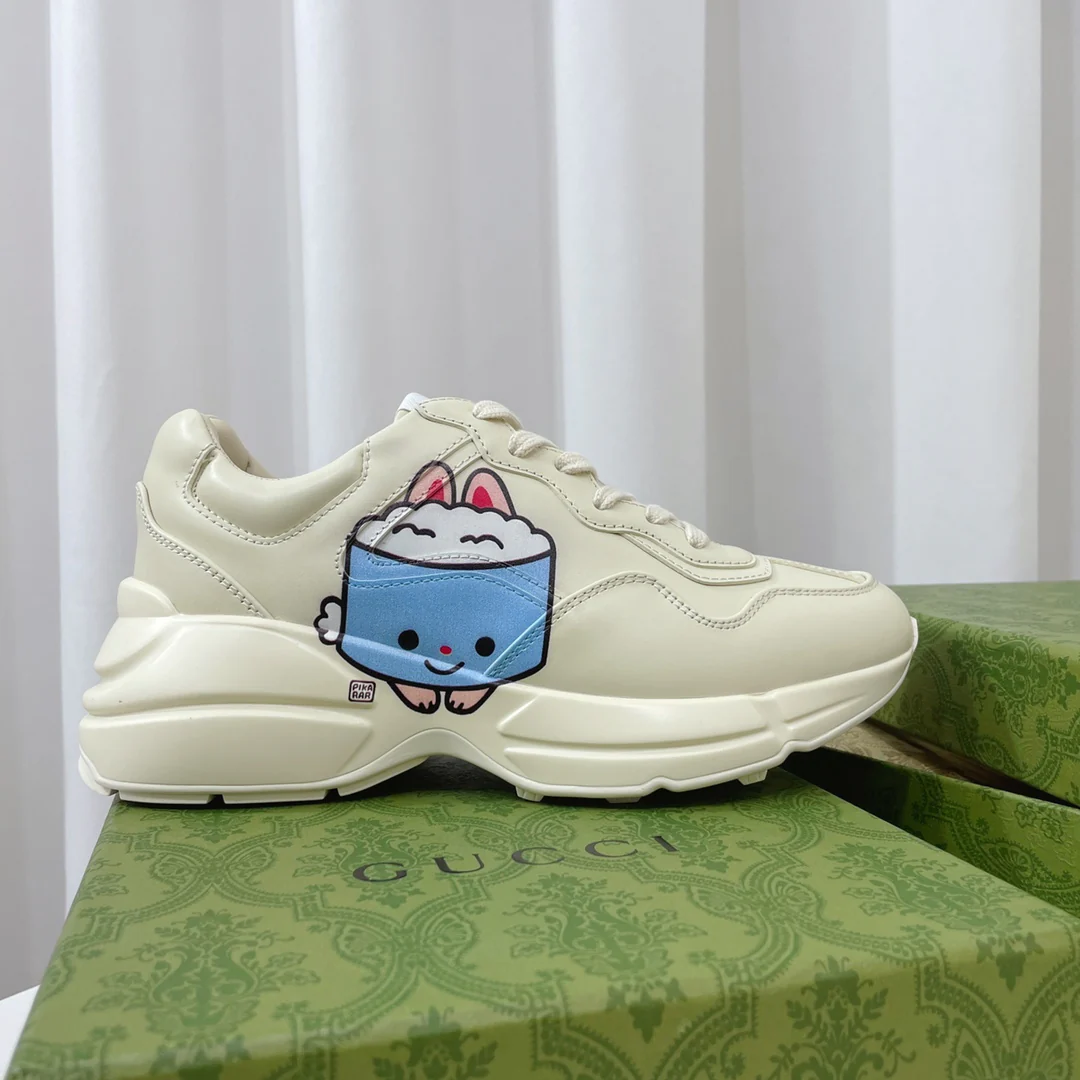 Новинка сезона весна/лето 2023 от Gucci - массивные кроссовки в стиле Kawaii - парный стиль.