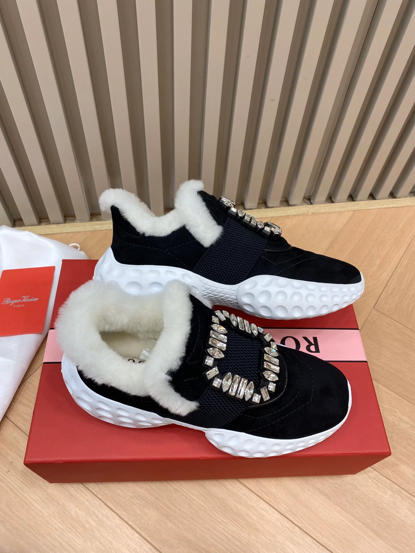 Обувь RV - Новинки сезона осень/зима 2022 - Спортивная и повседневная обувь